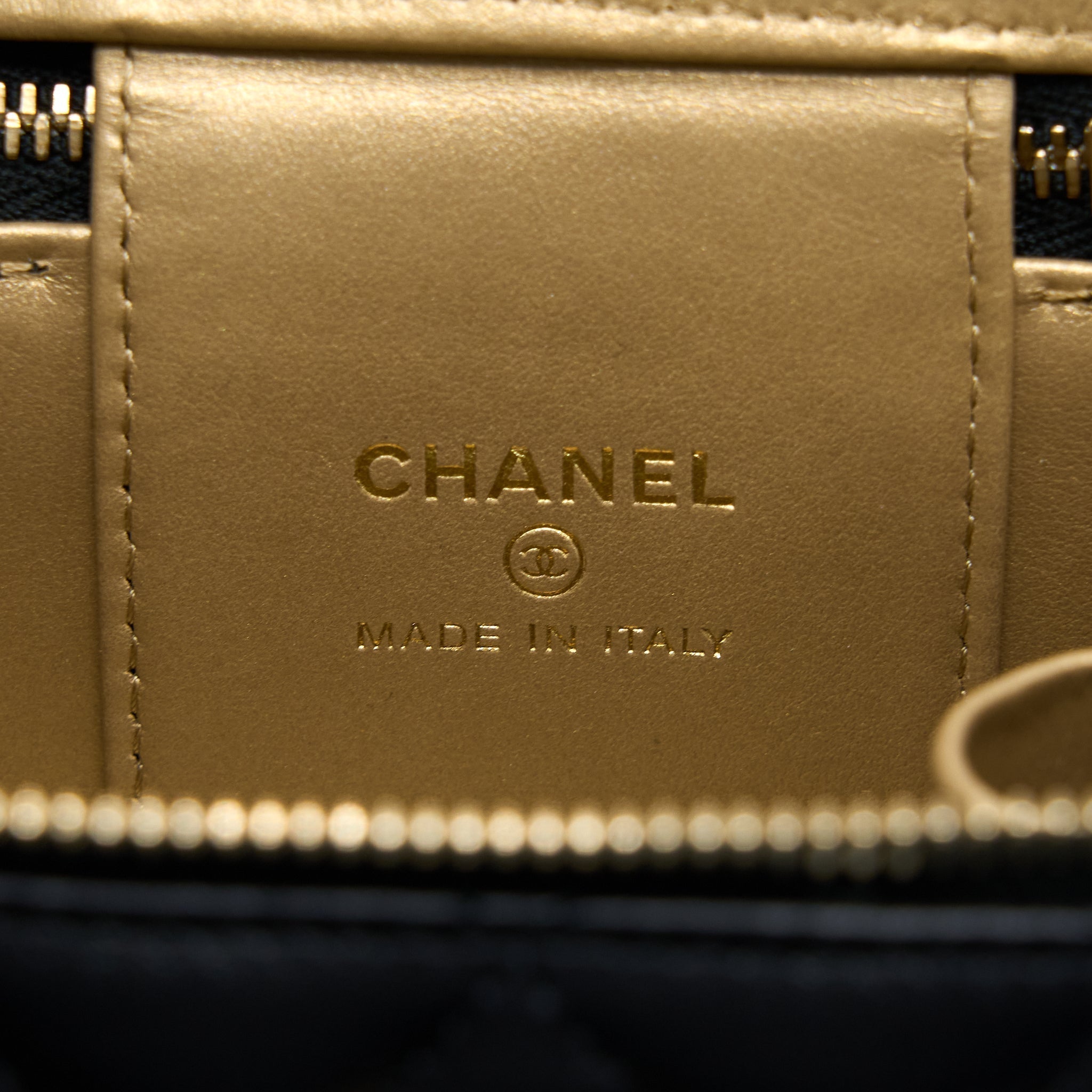 chanel-pearl-crush-mini-vanity-with-chain-lambskin-black-ghw-microchip