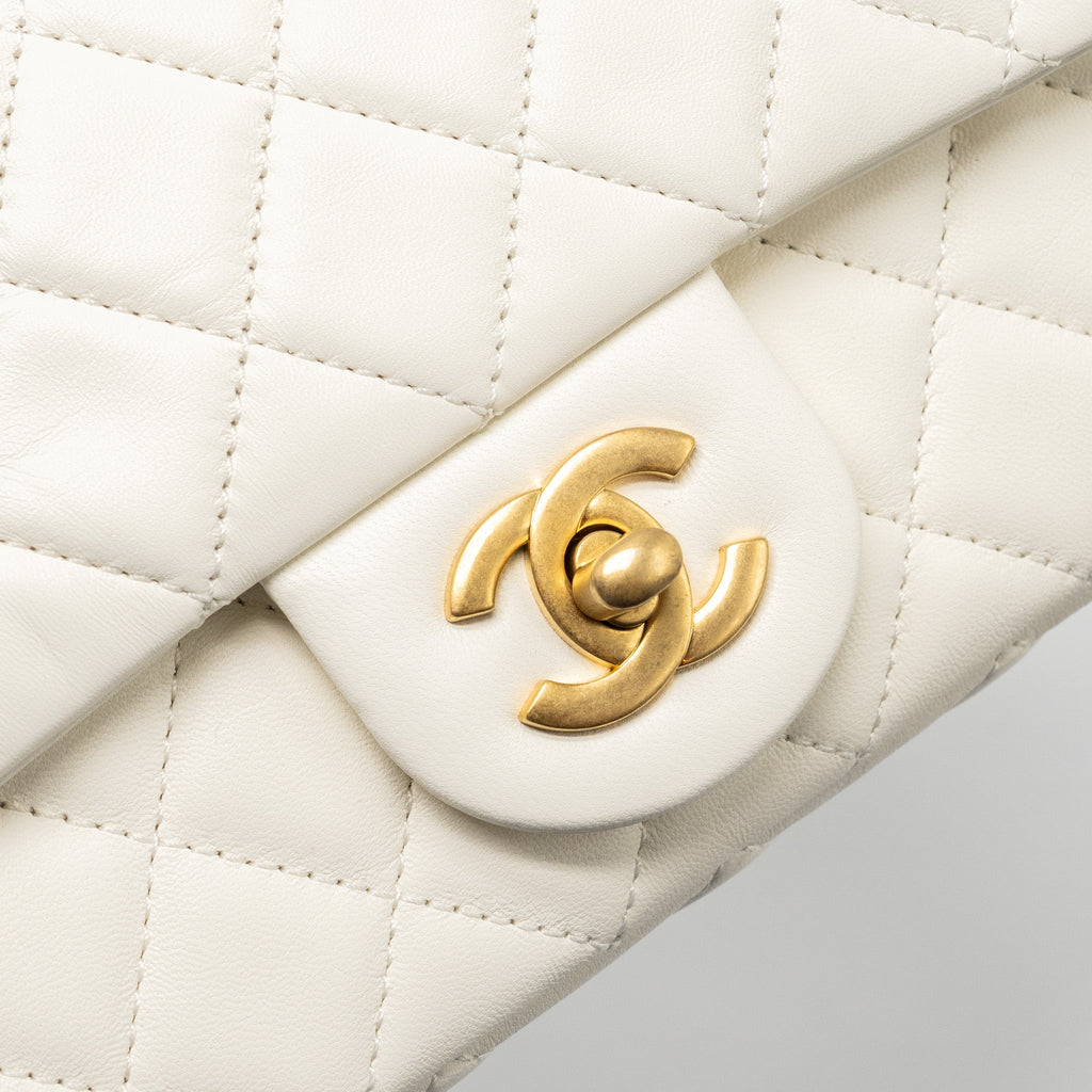 chanel-22c-pearl-crush-mini-rectangular-flap-bag-lambskin-white-ghw-microchip