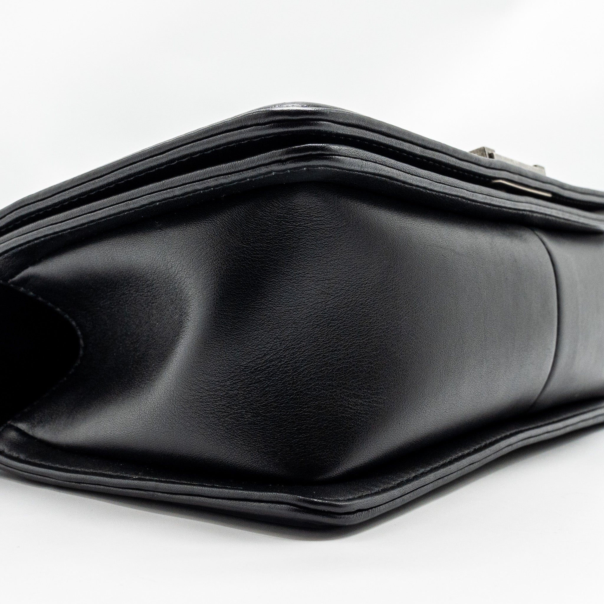 chanel-medium-boy-bag-calfskin-black-ruthenium-hardware-1