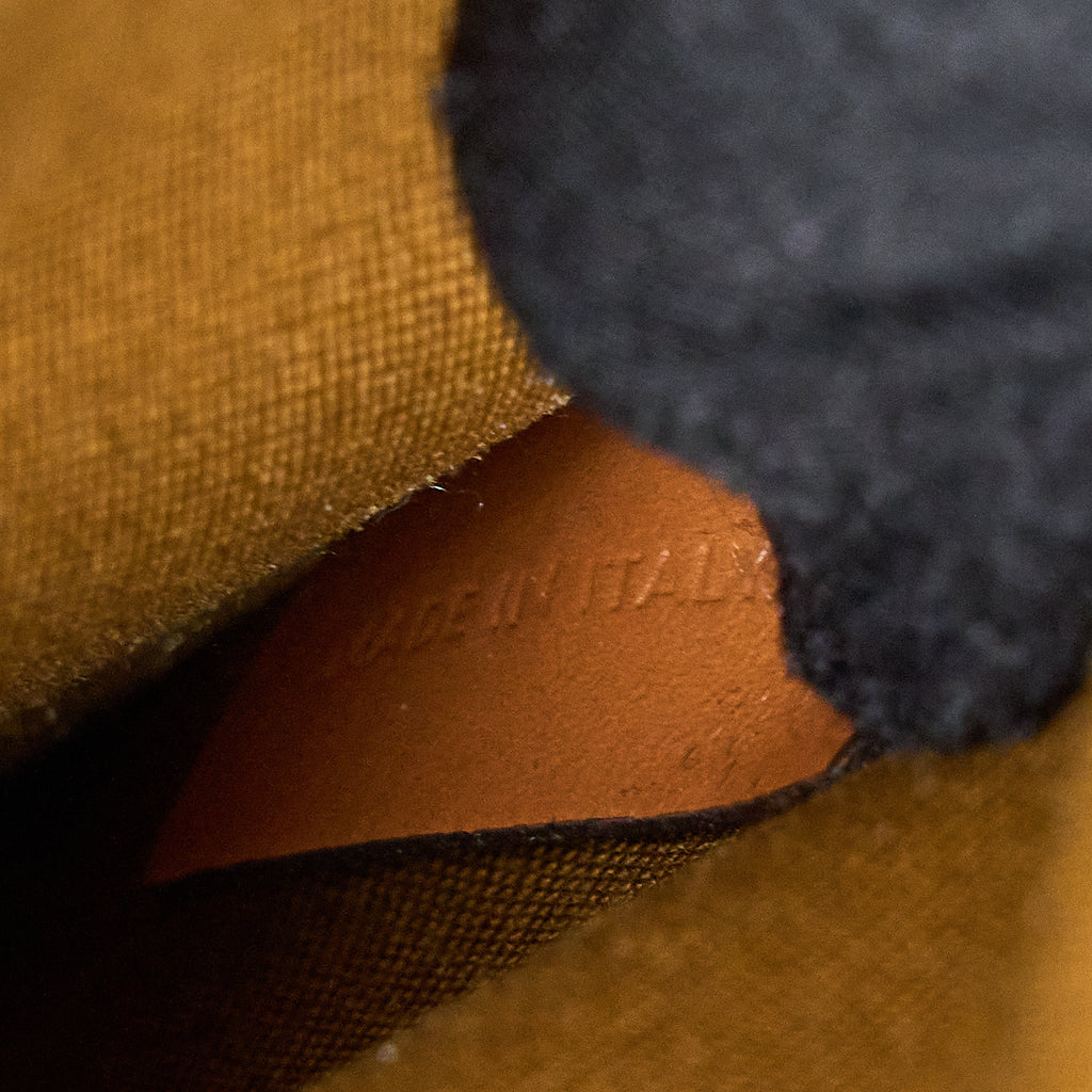 celine-folco-medium-triomphe-canvas-bag-ghw