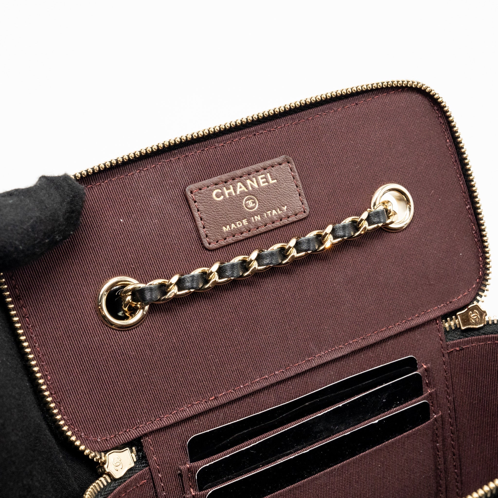 chanel-long-vanity-case-with-chain-lambskin-black-lghw