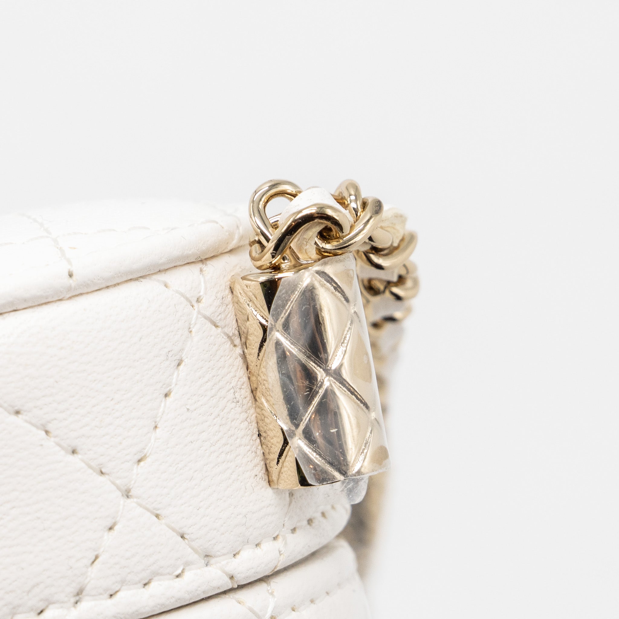 chanel-mini-vanity-with-chain-lambskin-white-lghw