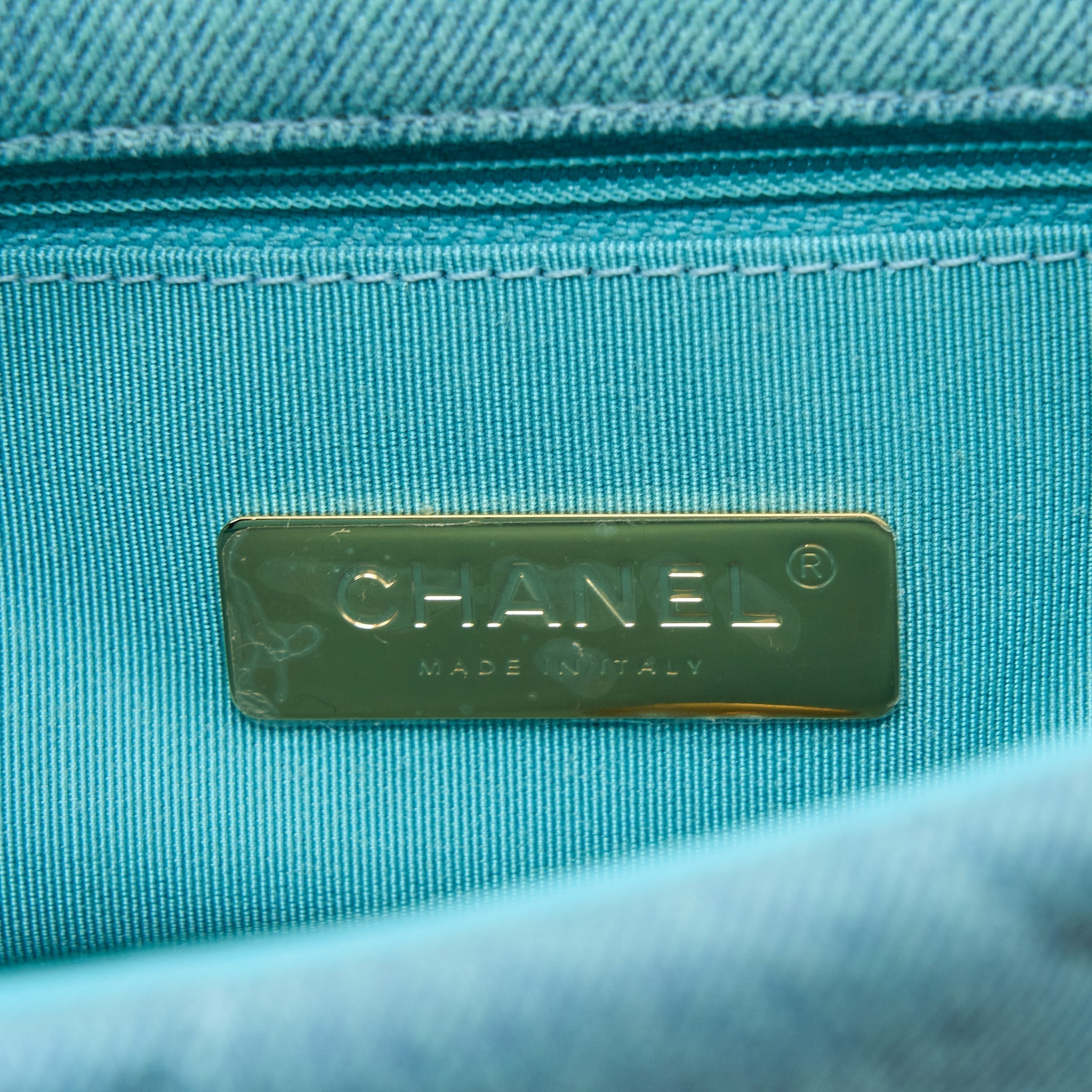 chanel-small-19-bag-denim-light-blue-multicolour-hardware