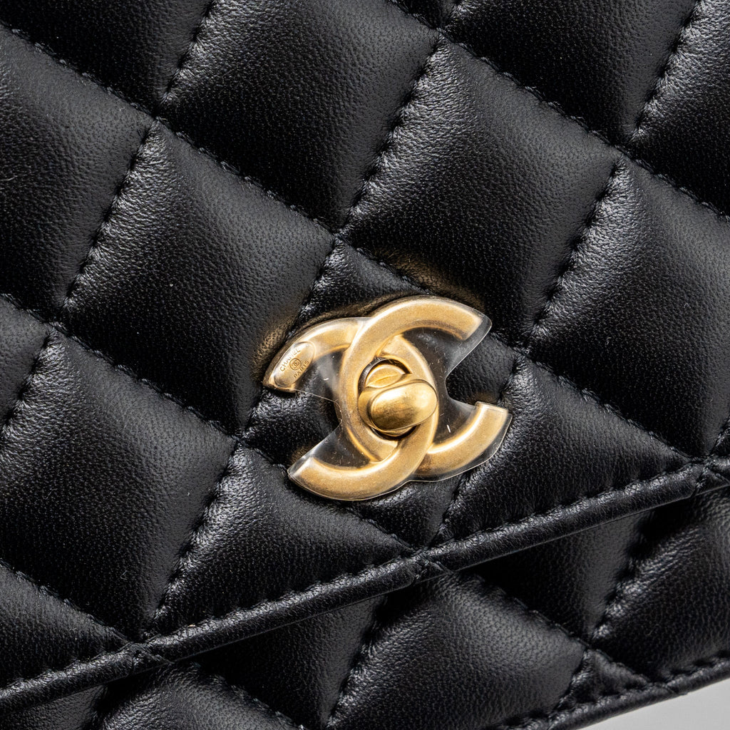 chanel-23k-pearl-crush-wallet-on-chain-lambskin-blackmicrochip