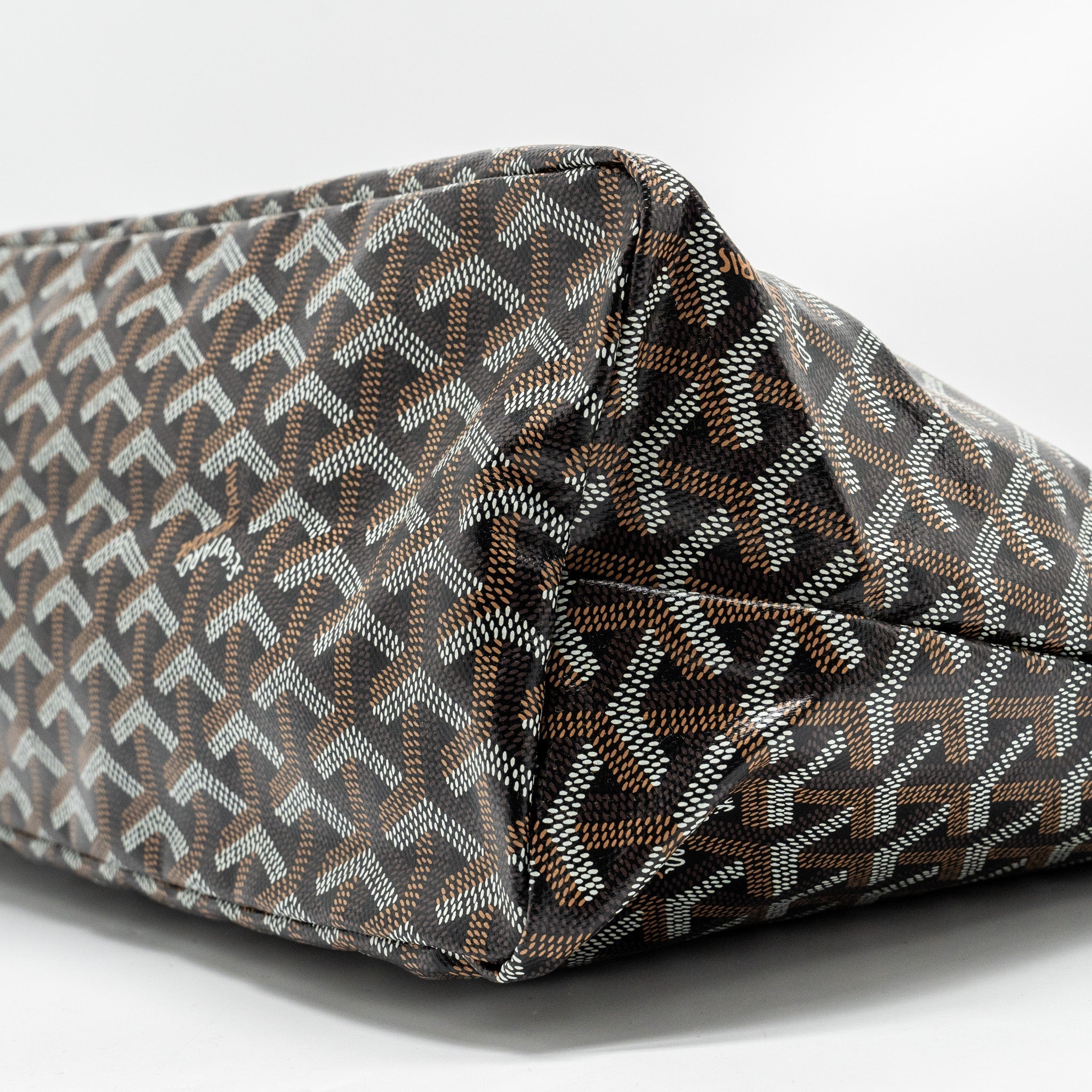 goyard-boheme-hobo-bag-goyardine-canvas-calfskin-brown-shw