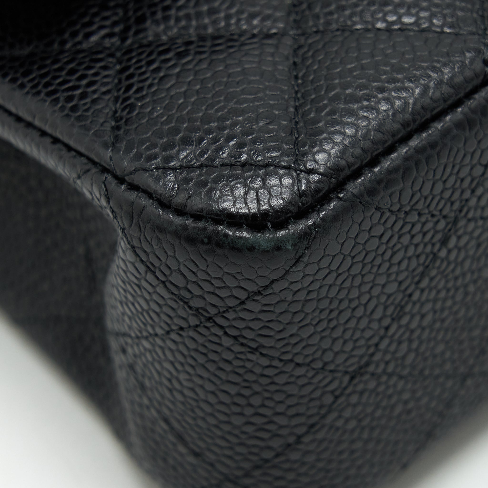 chanel-medium-classic-double-flap-bag-caviar-black-ghw-2