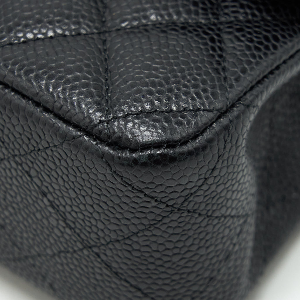chanel-medium-classic-double-flap-bag-caviar-black-ghw-2