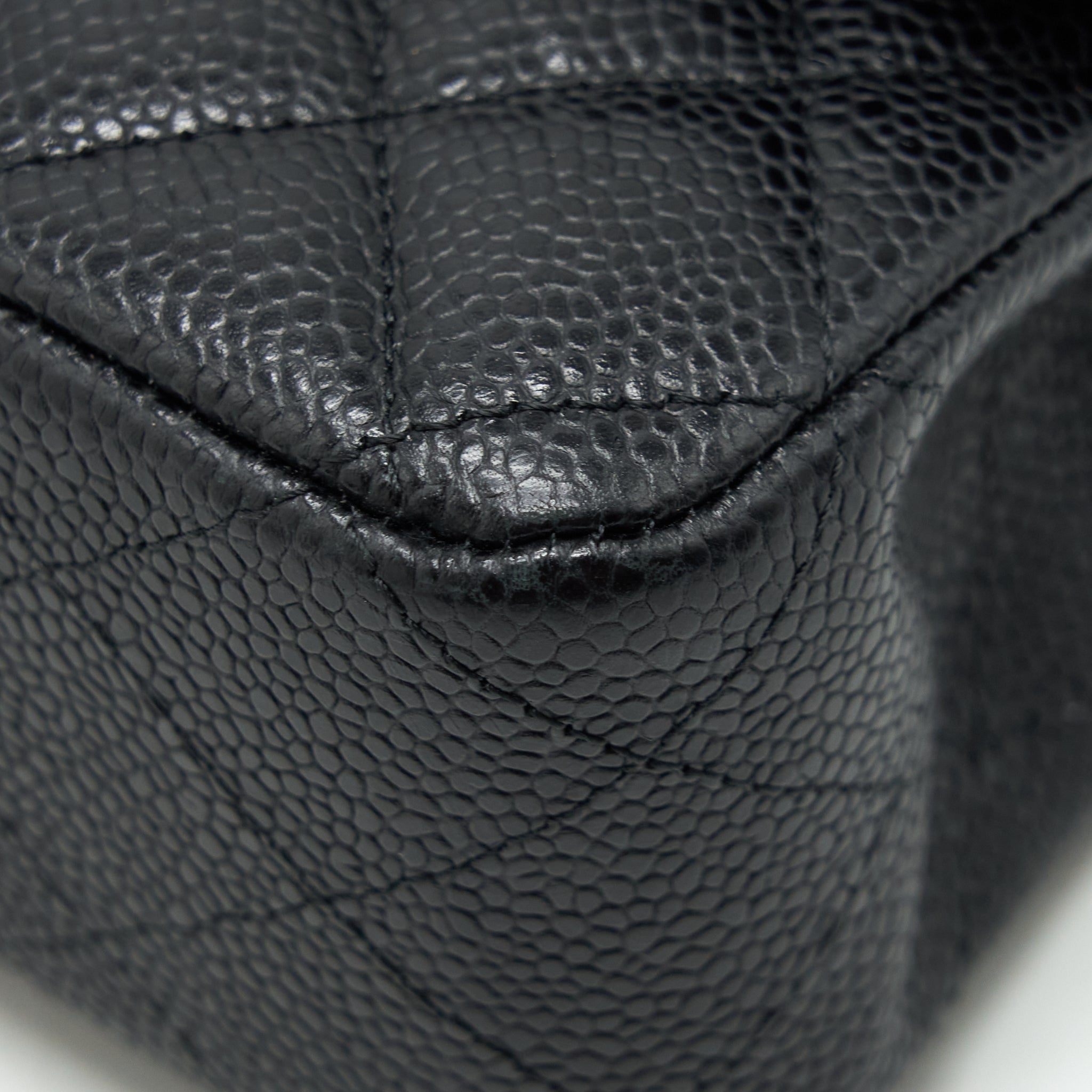 chanel-medium-classic-double-flap-bag-caviar-black-ghw-2