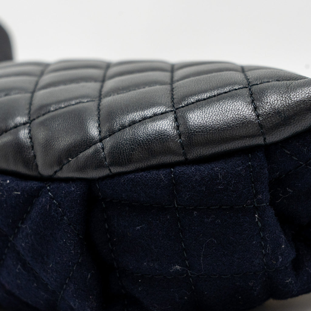 chanel-waist-bag-black