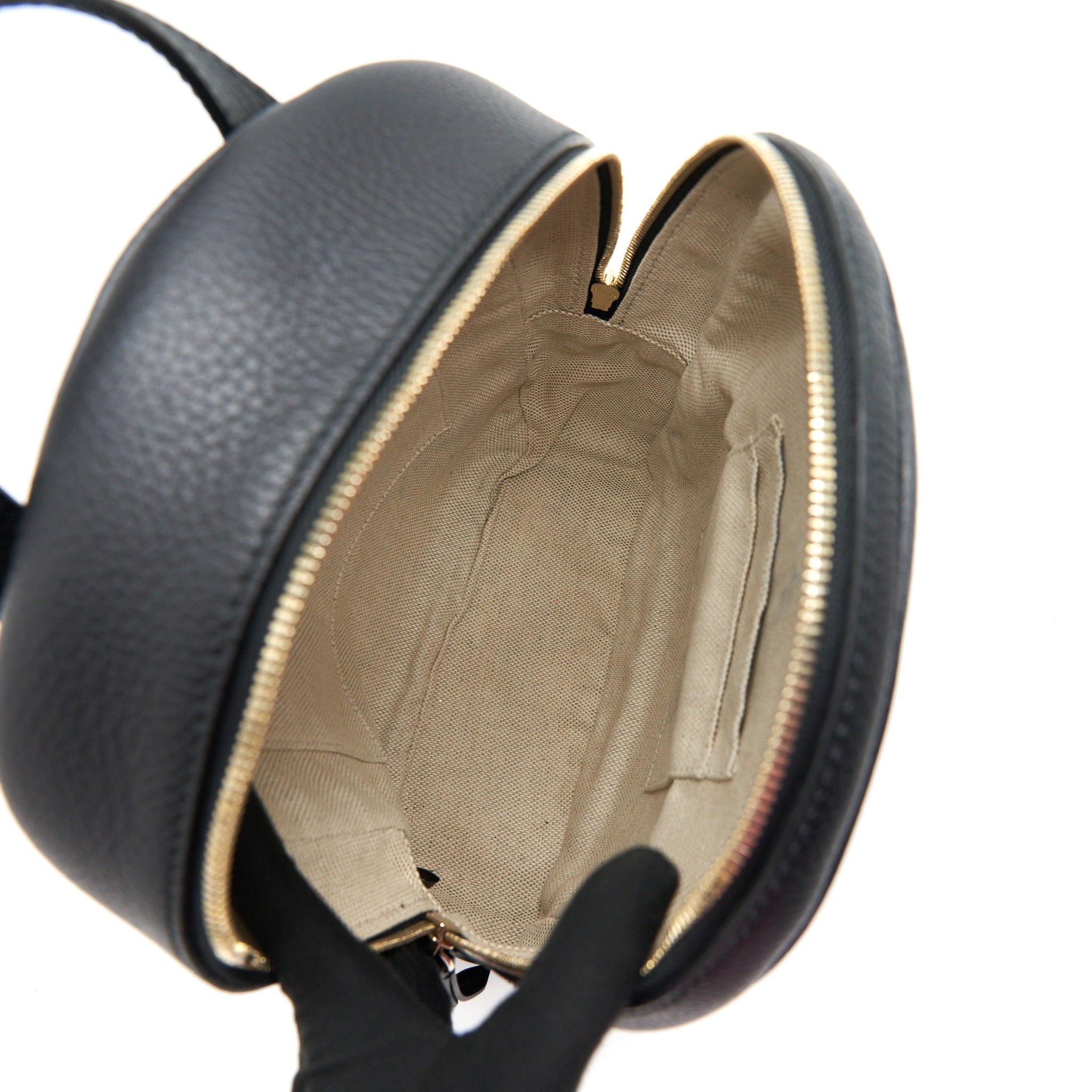 gucci-soho-leather-backpack-black