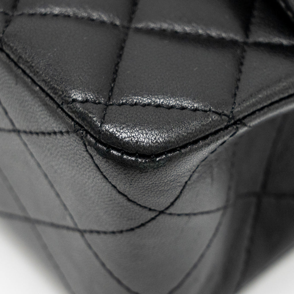 chanel-medium-classic-double-flap-bag-lambskin-black-shw-copy-2