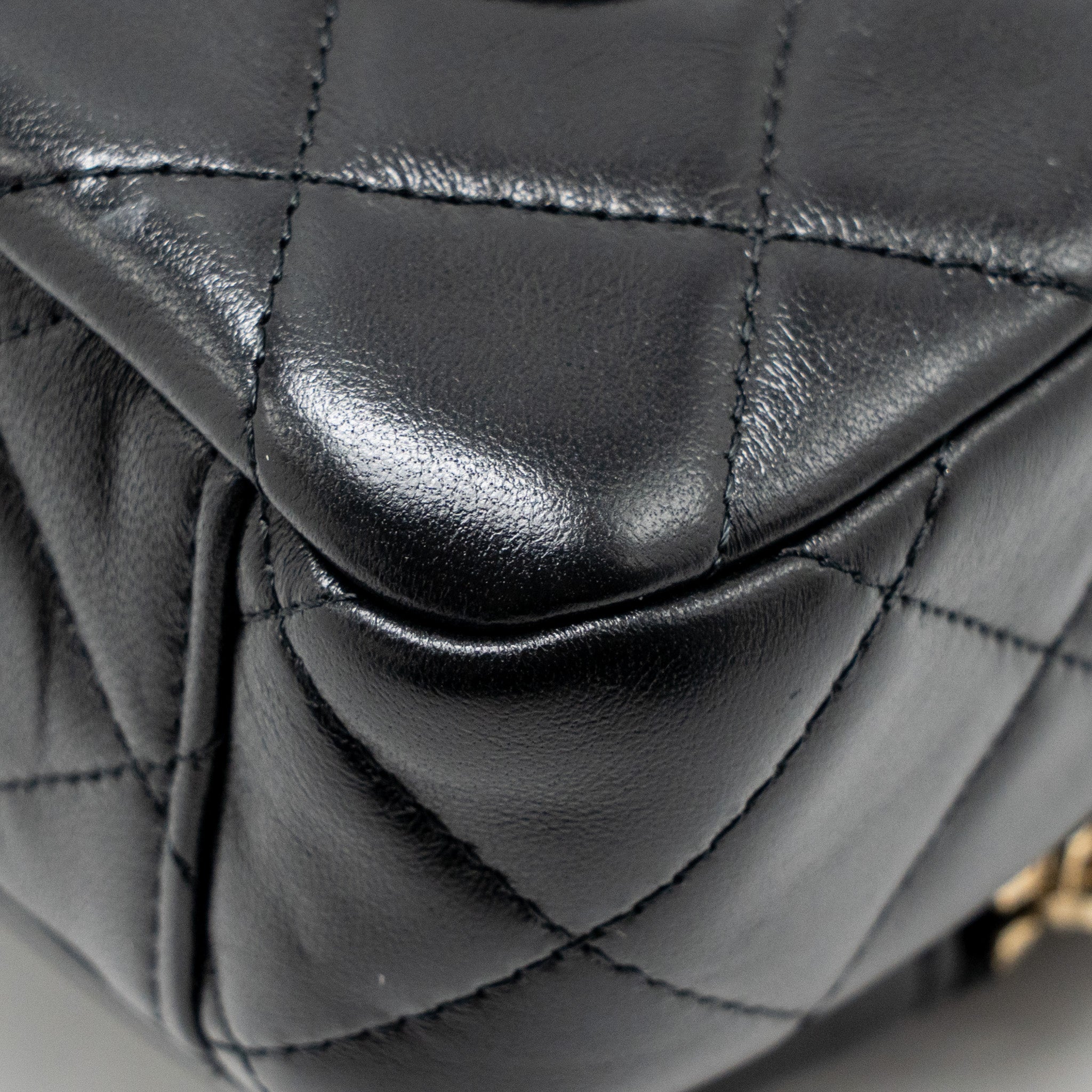 chanel-25c-camera-bag-lambskin-black-lghwmicrochip