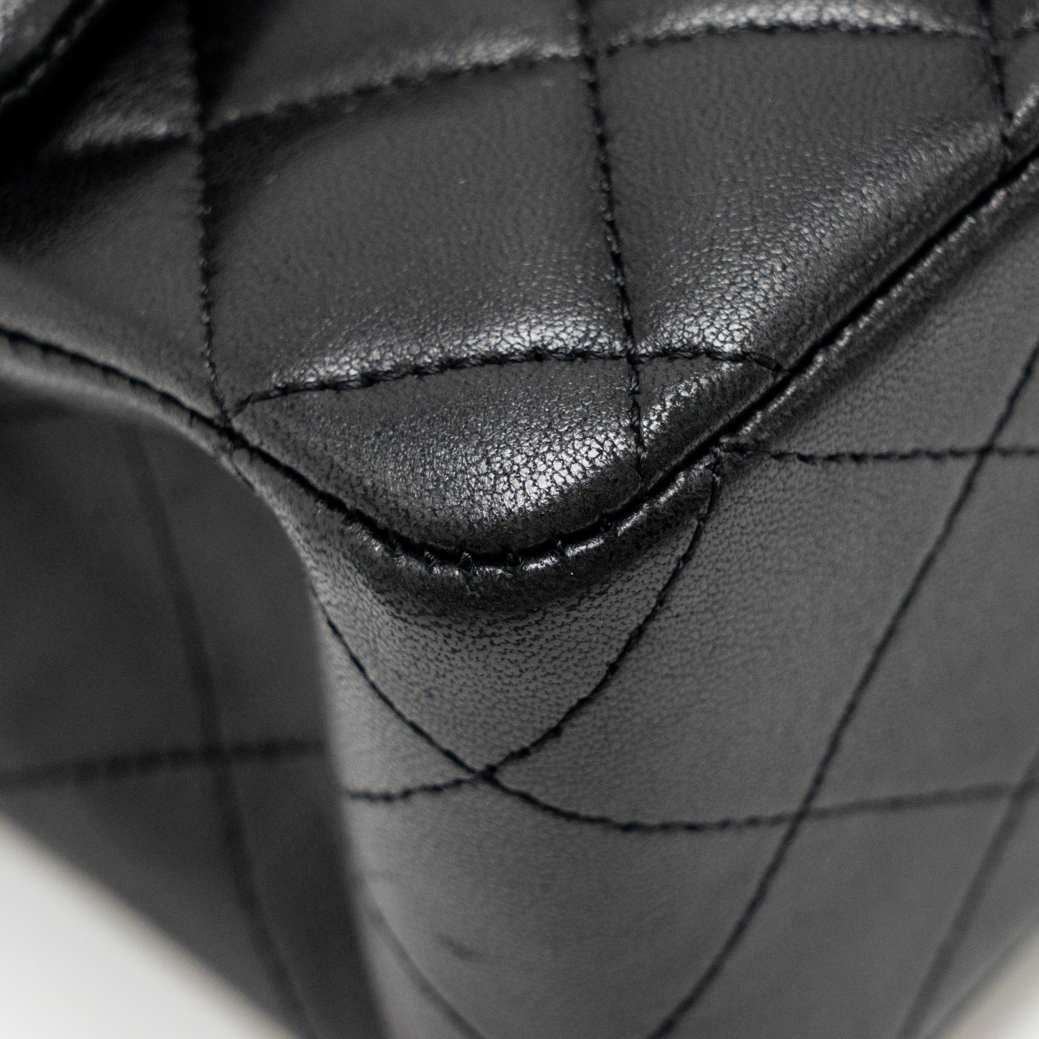 chanel-medium-classic-double-flap-bag-lambskin-black-shw-copy-2
