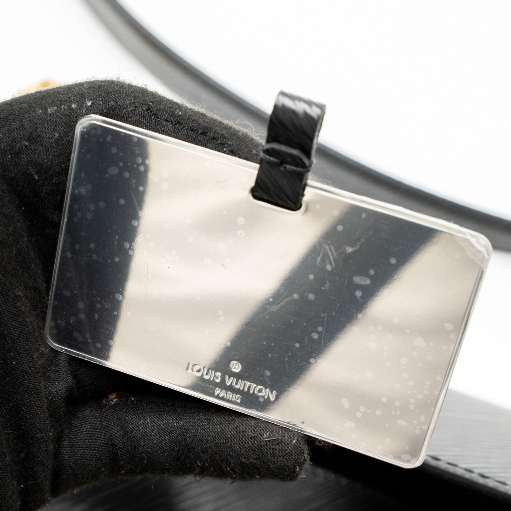 louis-vuitton-twist-mm-epi-black-ghw-1