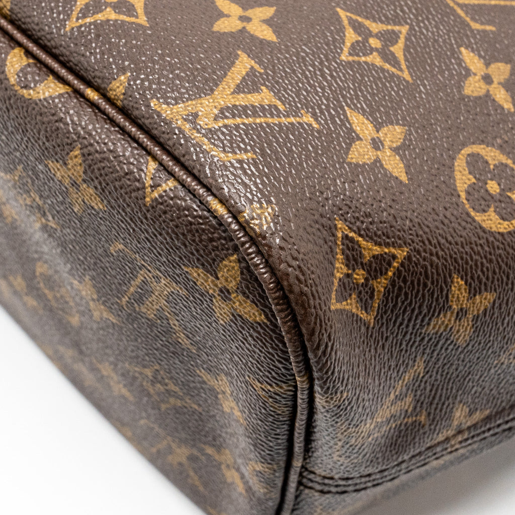 louis-vuitton-neverfull-mm-monogram-canvas-ghw-6