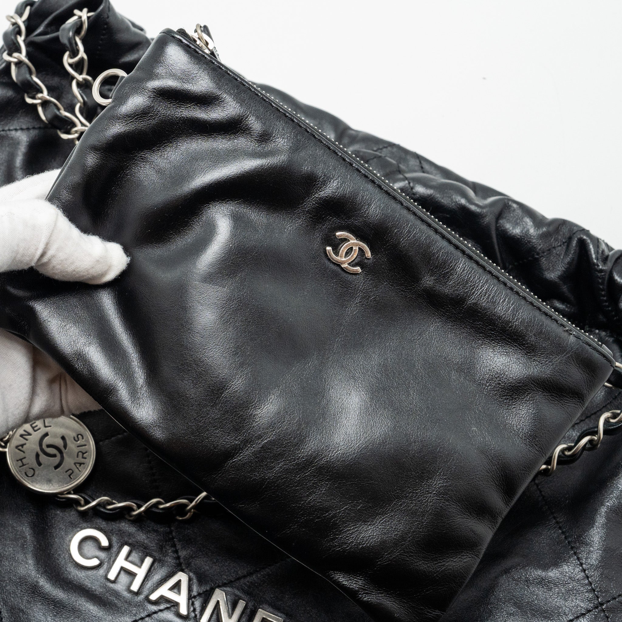 chanel-medium-22-bag-calfskin-black-shw-microchip