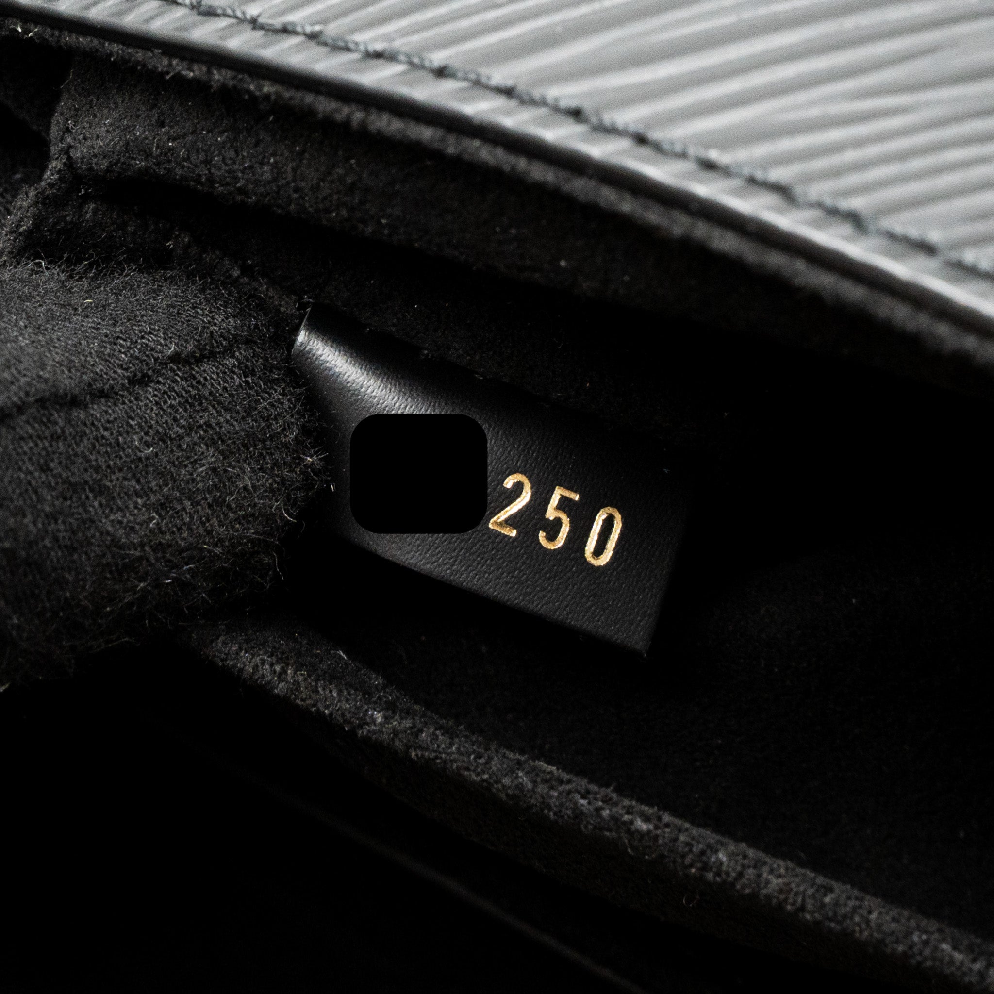louis-vuitton-twist-mm-epi-black-ghw-1