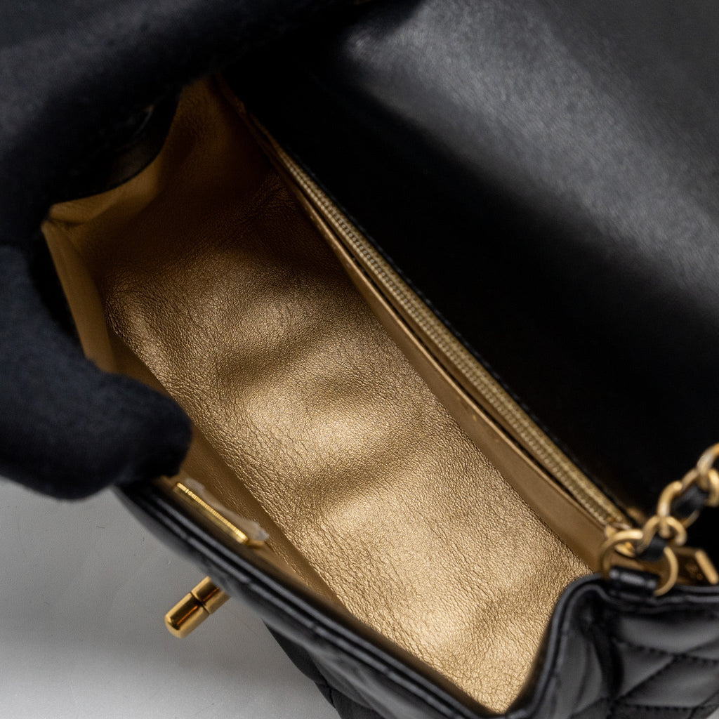chanel-pearl-crush-mini-square-lambskin-black-ghwmicrochip