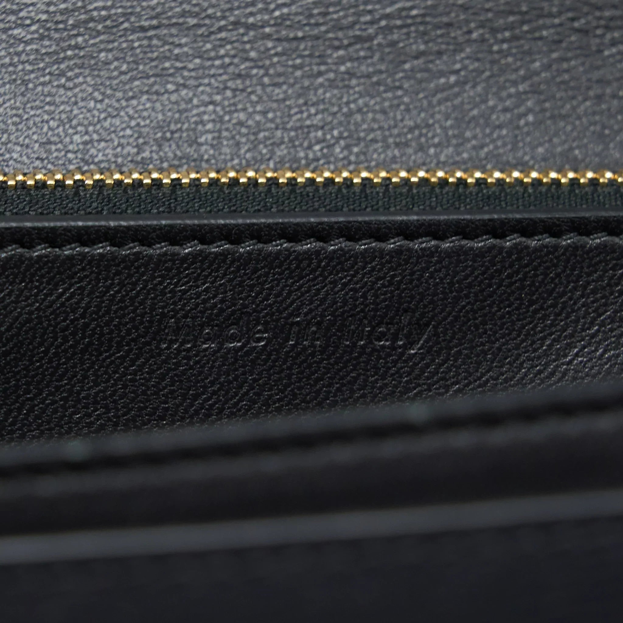 copy-of-celine-medium-classic-box-calfskin-anthracite-ghw