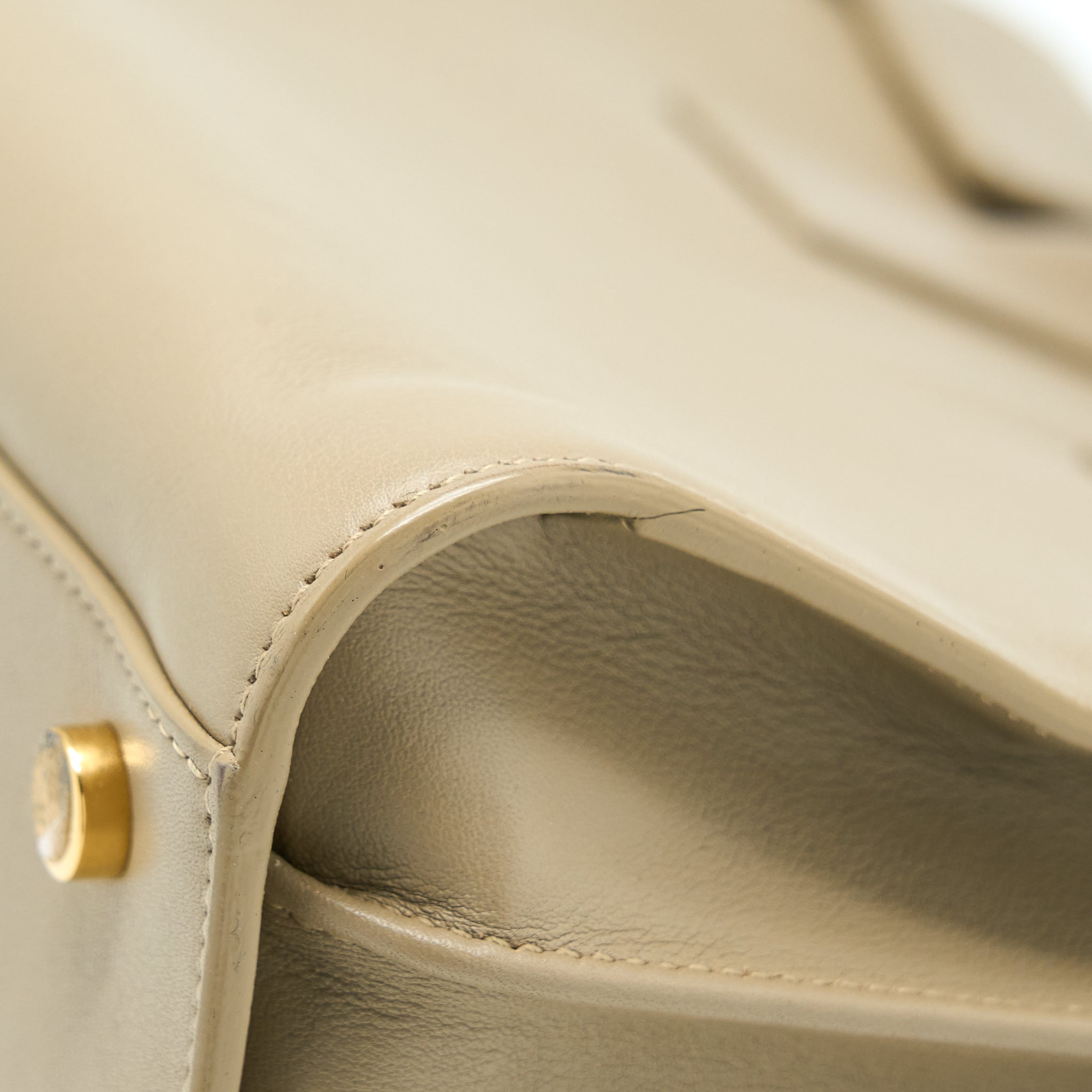 saint-laurent-ysl-sac-de-jour-tote-bag-beige-ghw