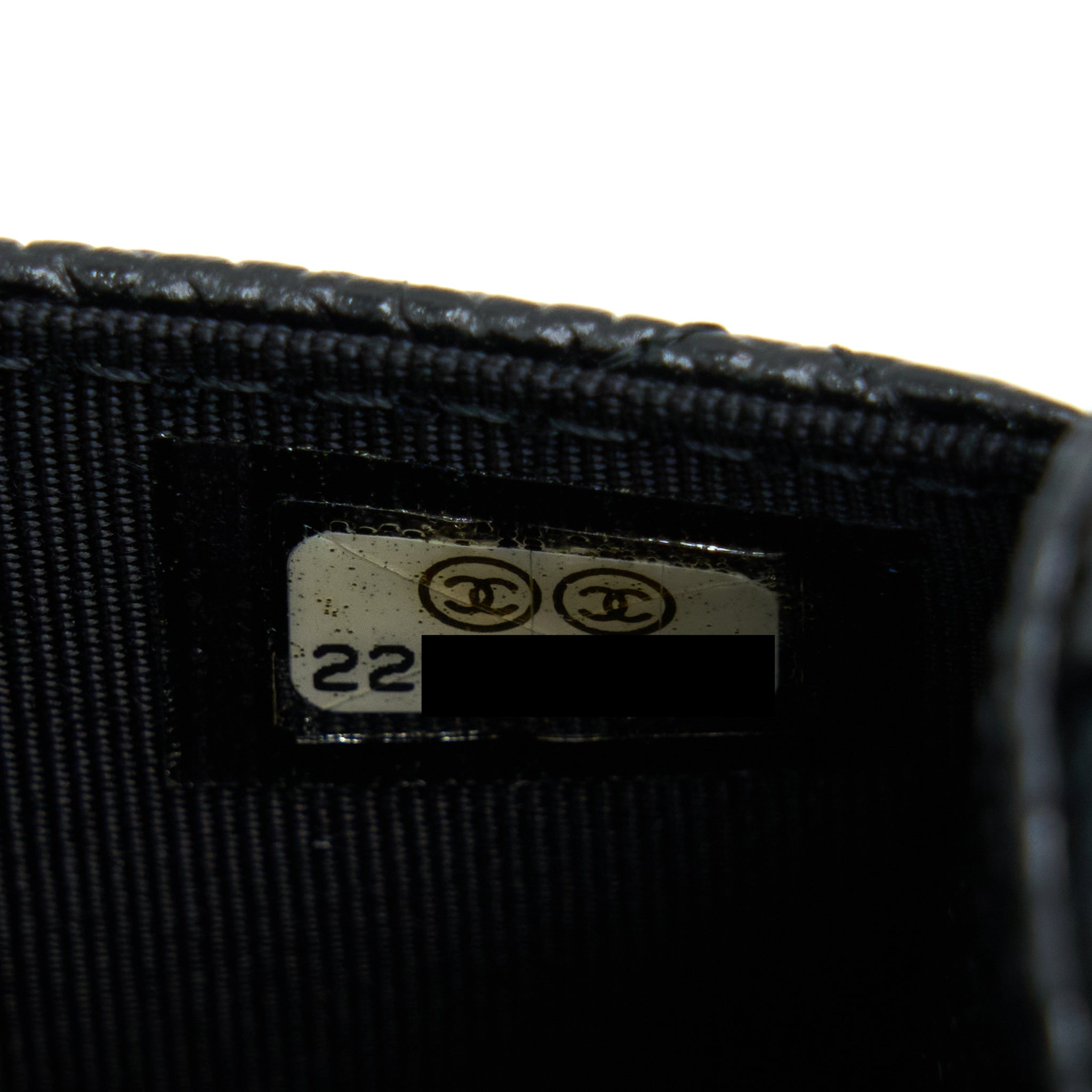 chanel-classic-wallet-on-chain-caviar-black-shw-2