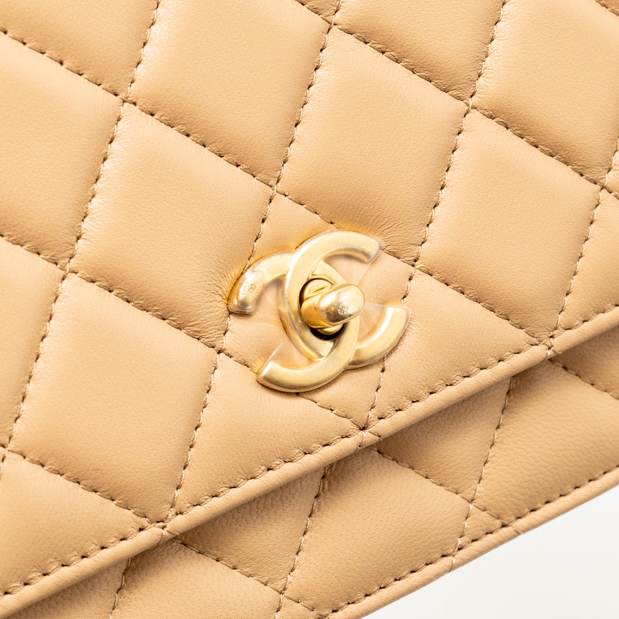 chanel-pearl-crush-wallet-on-chain-lambskin-beige-ghw-microchip-copy
