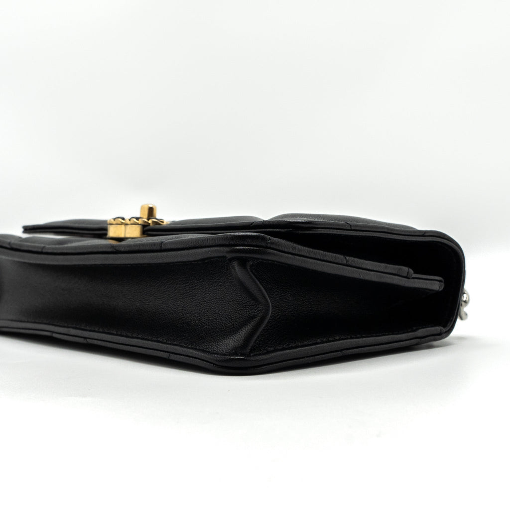 chanel-19-wallet-on-chain-lambskin-multicolour-hardware-microchip