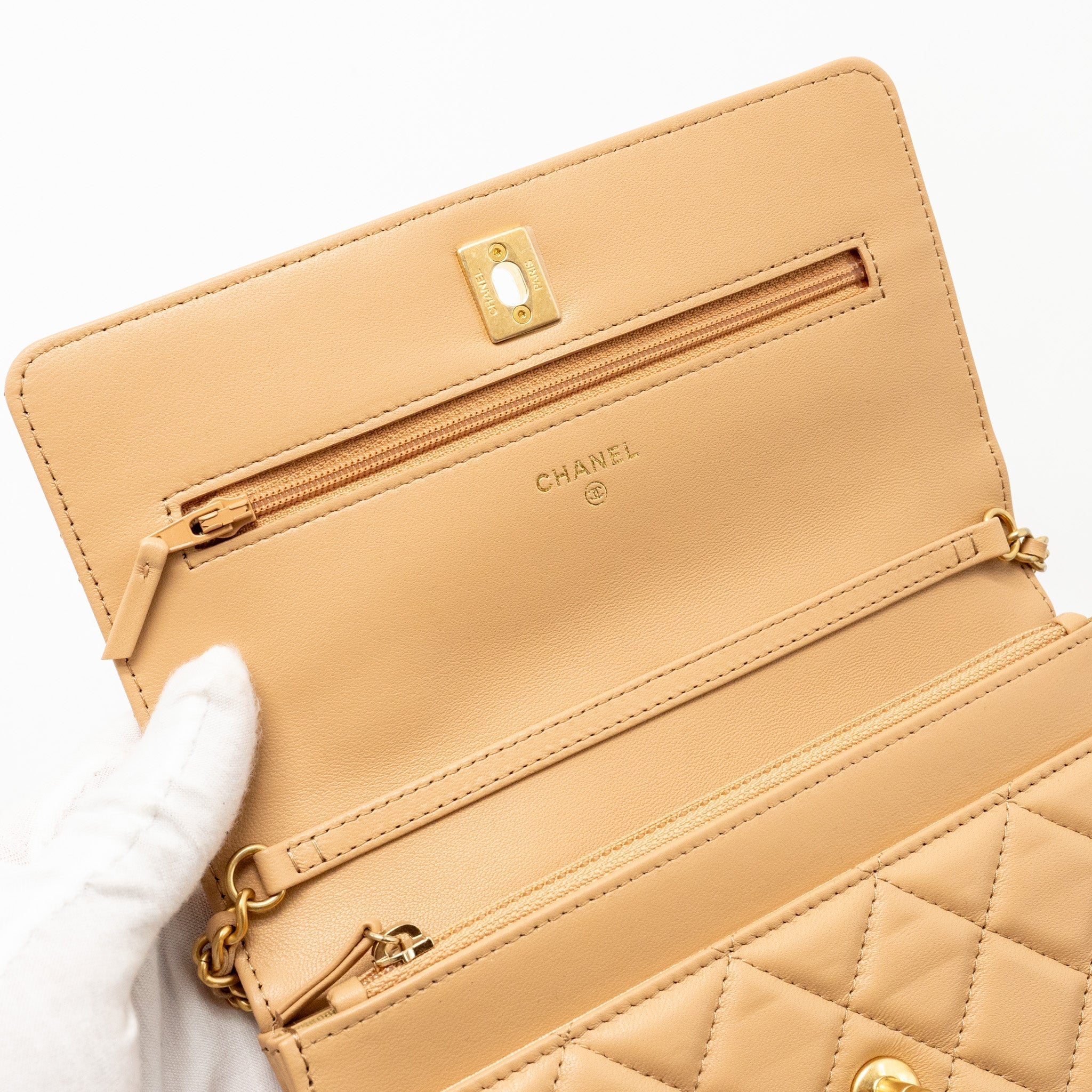 chanel-pearl-crush-wallet-on-chain-lambskin-beige-ghw-microchip-copy