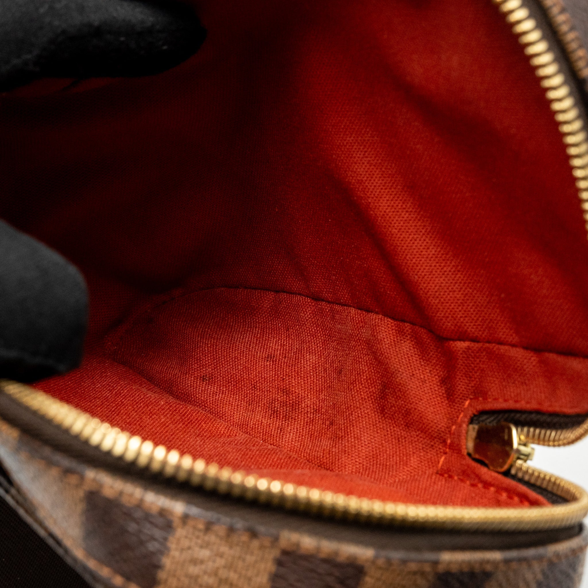 louis-vuitton-geronimos-belt-bag-damier-canvas-ghw