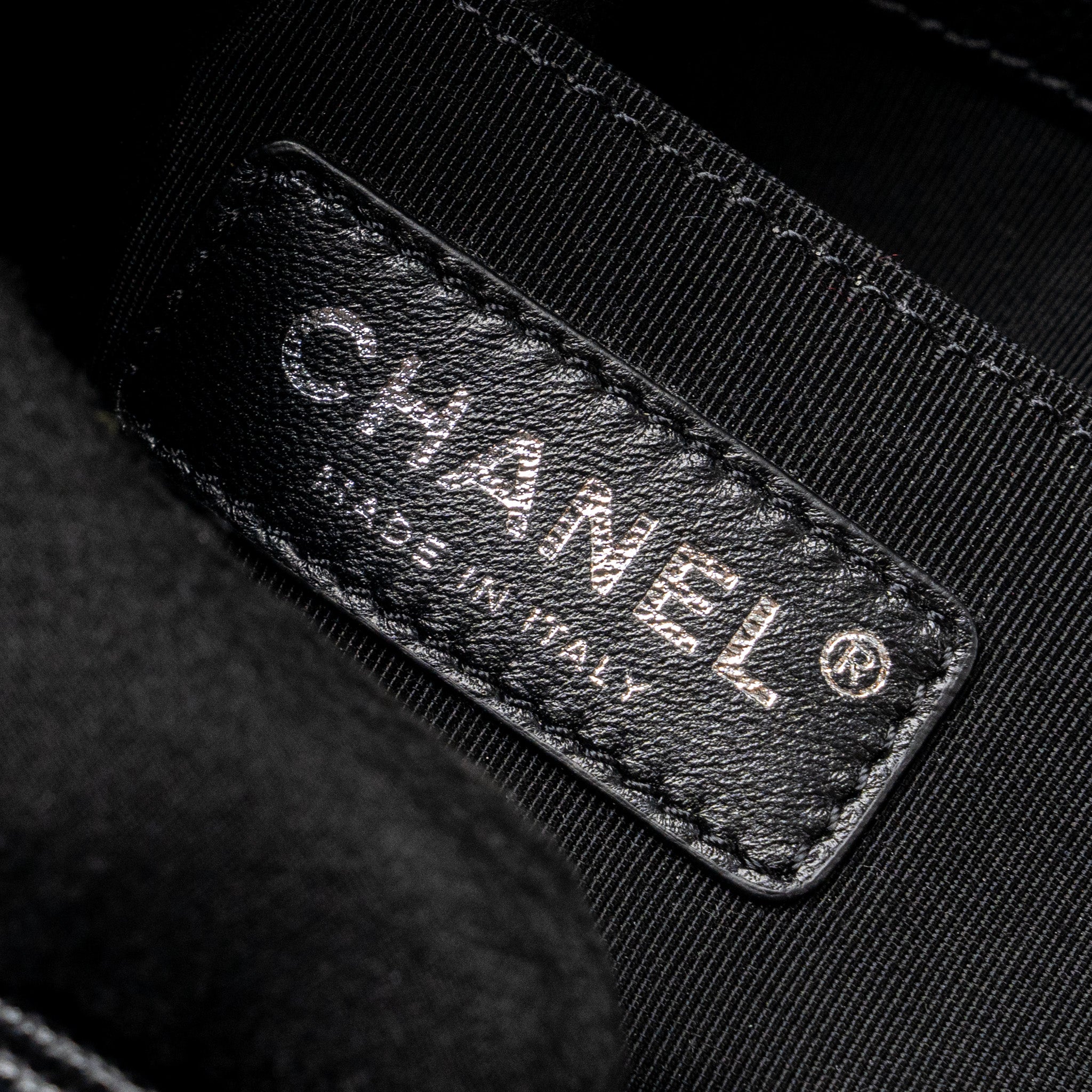 chanel-small-boy-bag-caviar-black-ruthenium-hardware-microchip-3