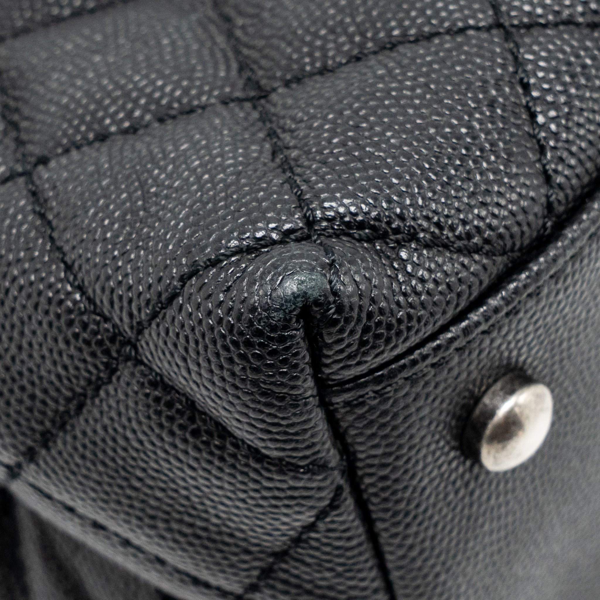 chanel-small-coco-handle-flap-bag-lizard-embossed-handle-caviar-black-ruthenium-hardware