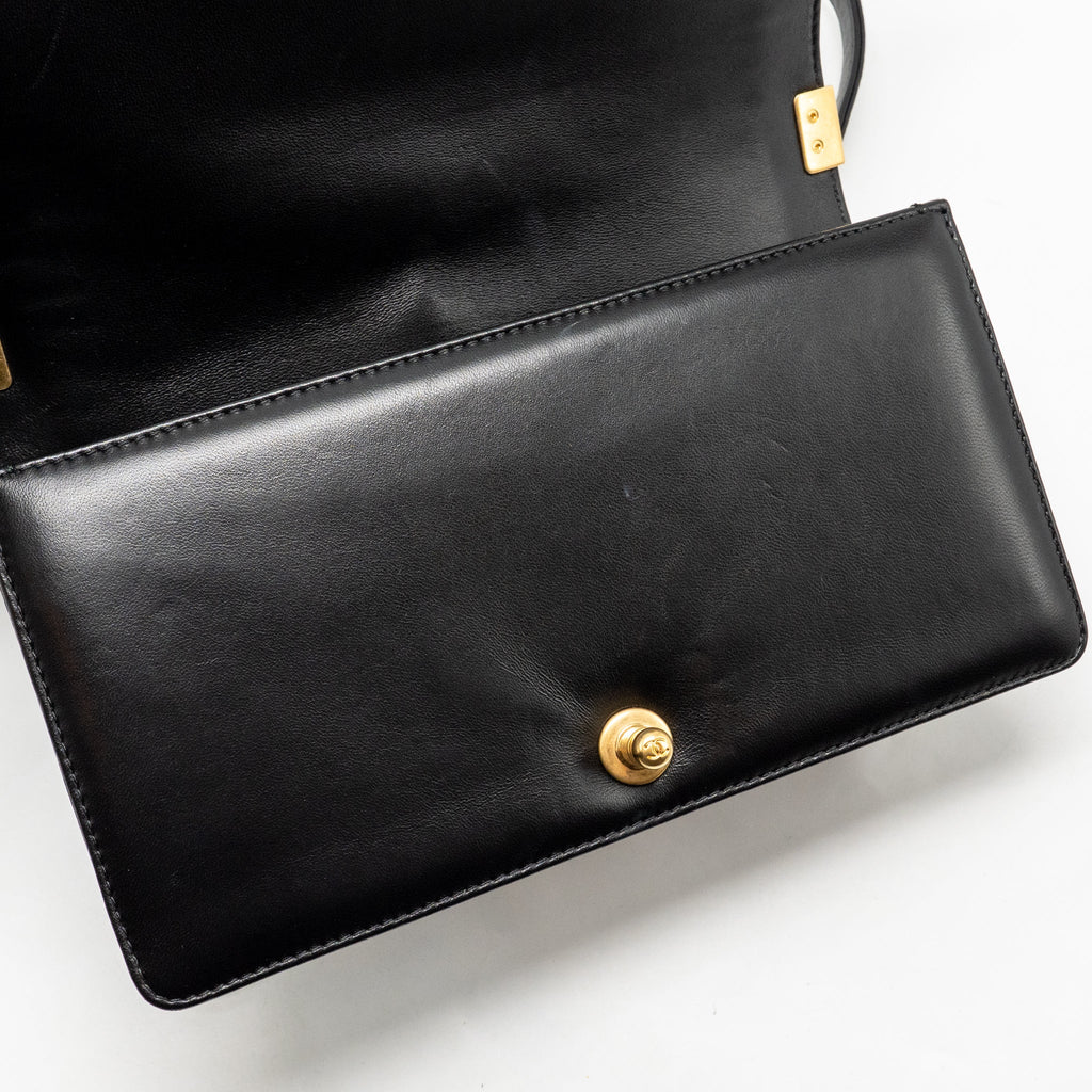 chanel-medium-boy-bag-lambskin-black-ghw-2