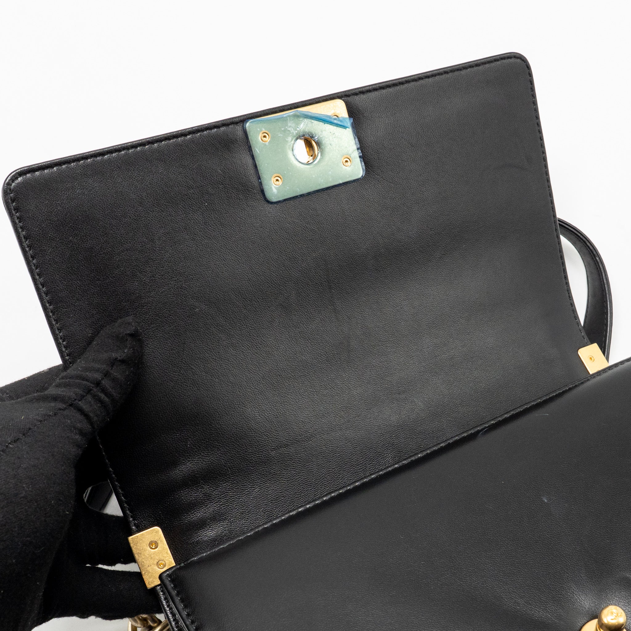 chanel-medium-boy-bag-lambskin-black-ghw-2