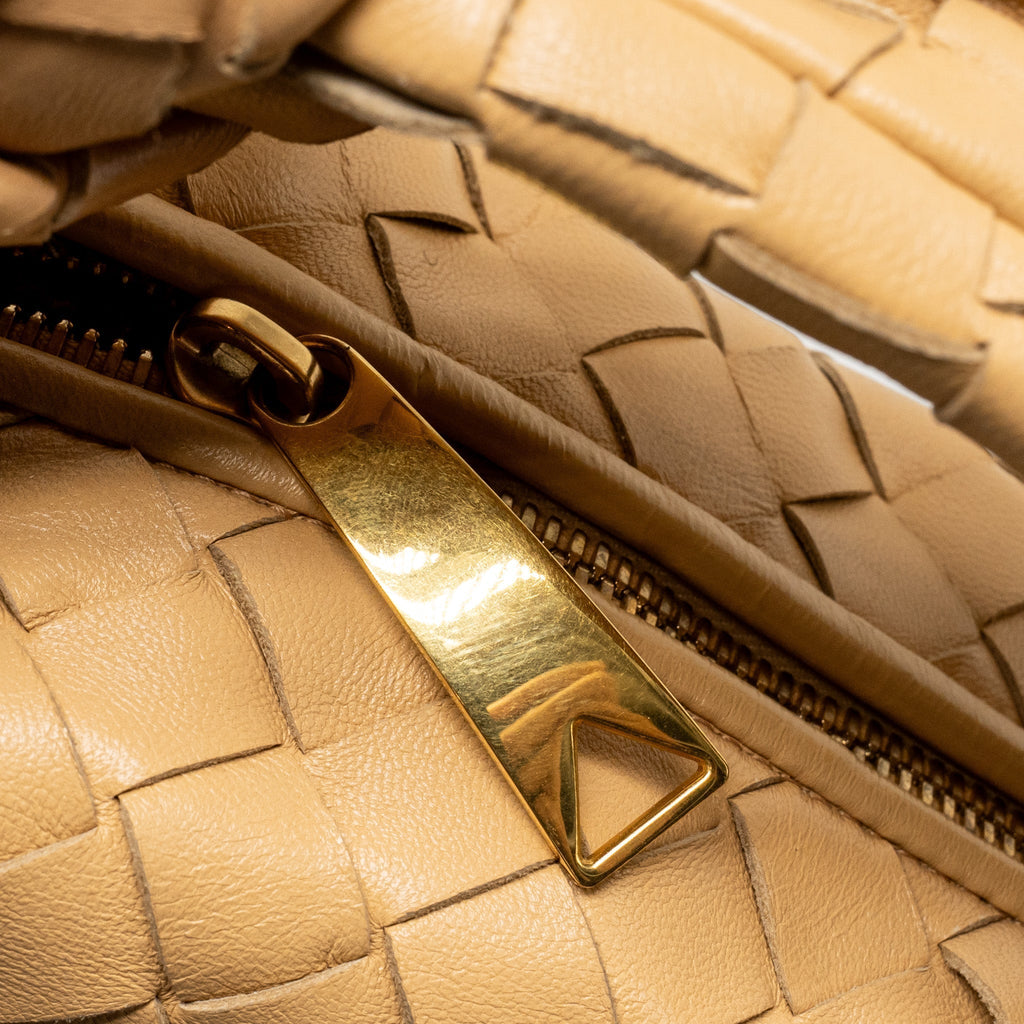bottega-veneta-light-yellow