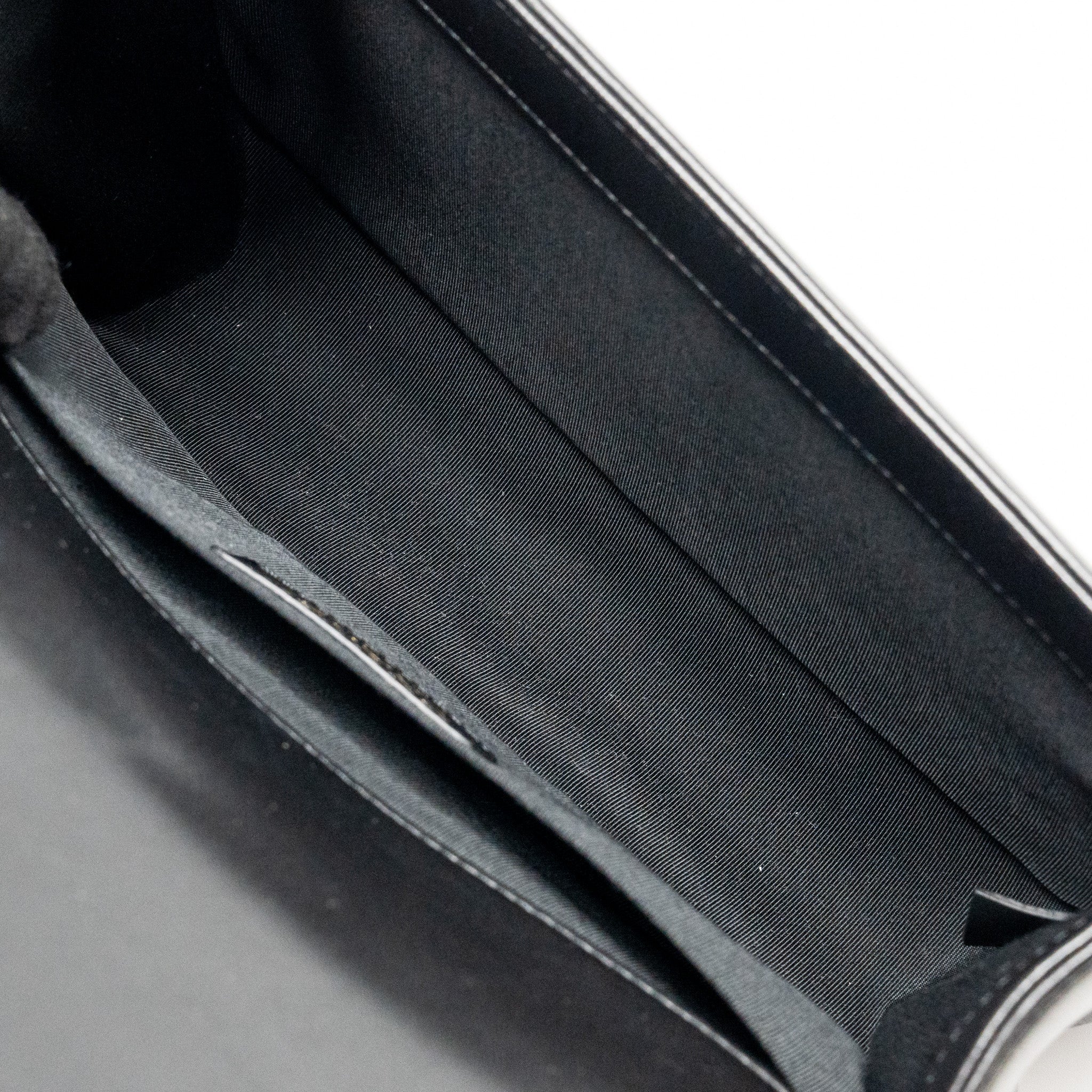 chanel-medium-boy-bag-lambskin-black-ghw-2