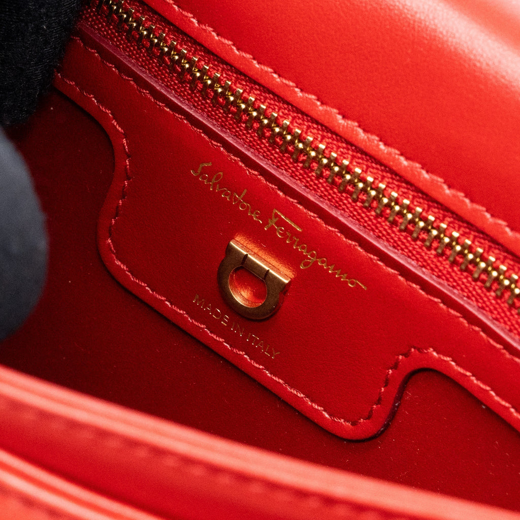 salvatore-ferragamo-glancing-shoulder-bag-calfskin-red-ghw