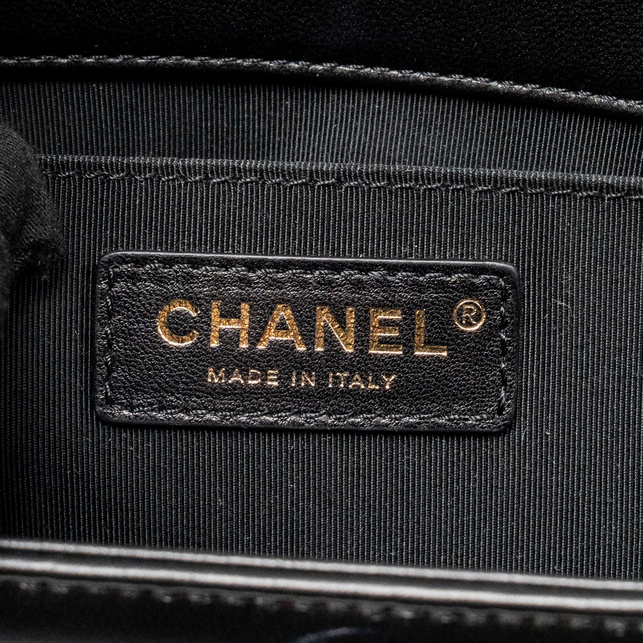 chanel-medium-boy-bag-lambskin-black-ghw-2