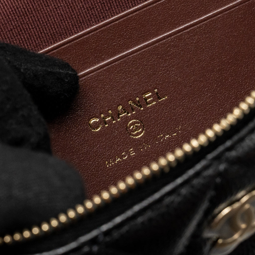 chanel-25p-cc-top-handle-vanity-with-chain-caviar-black-lghw-microchip