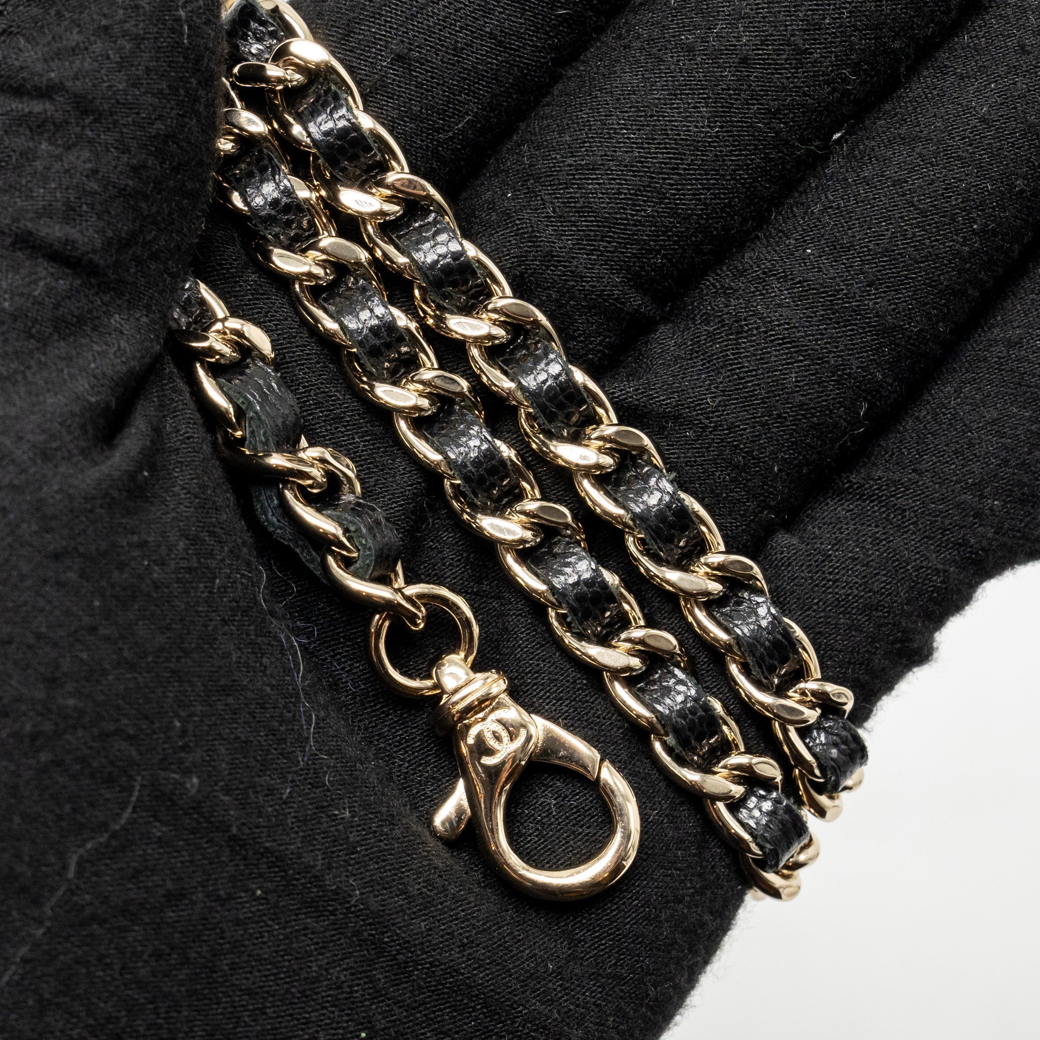 chanel-25p-cc-top-handle-vanity-with-chain-caviar-black-lghw-microchip