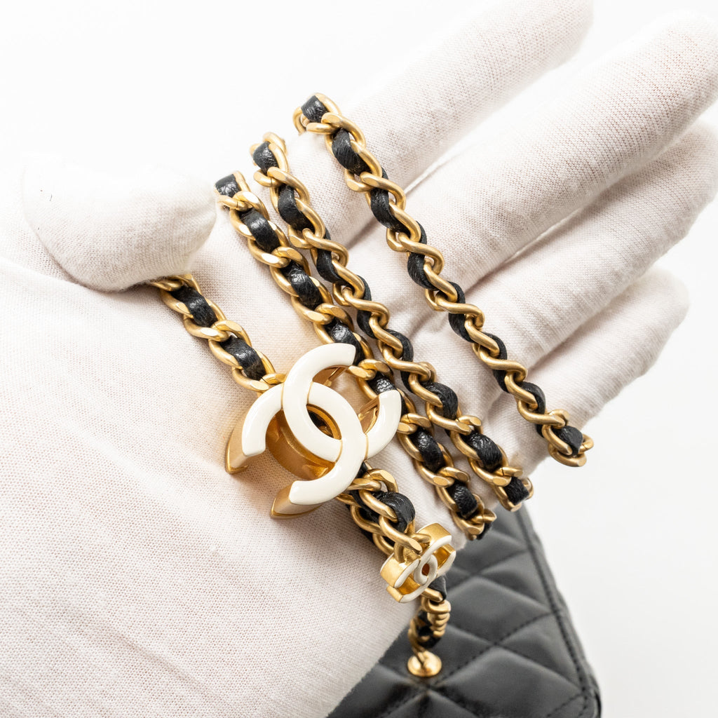 chanel-24a-long-vanity-case-with-cc-logo-adjustable-chain-lambskin-black-ghwmicrochip