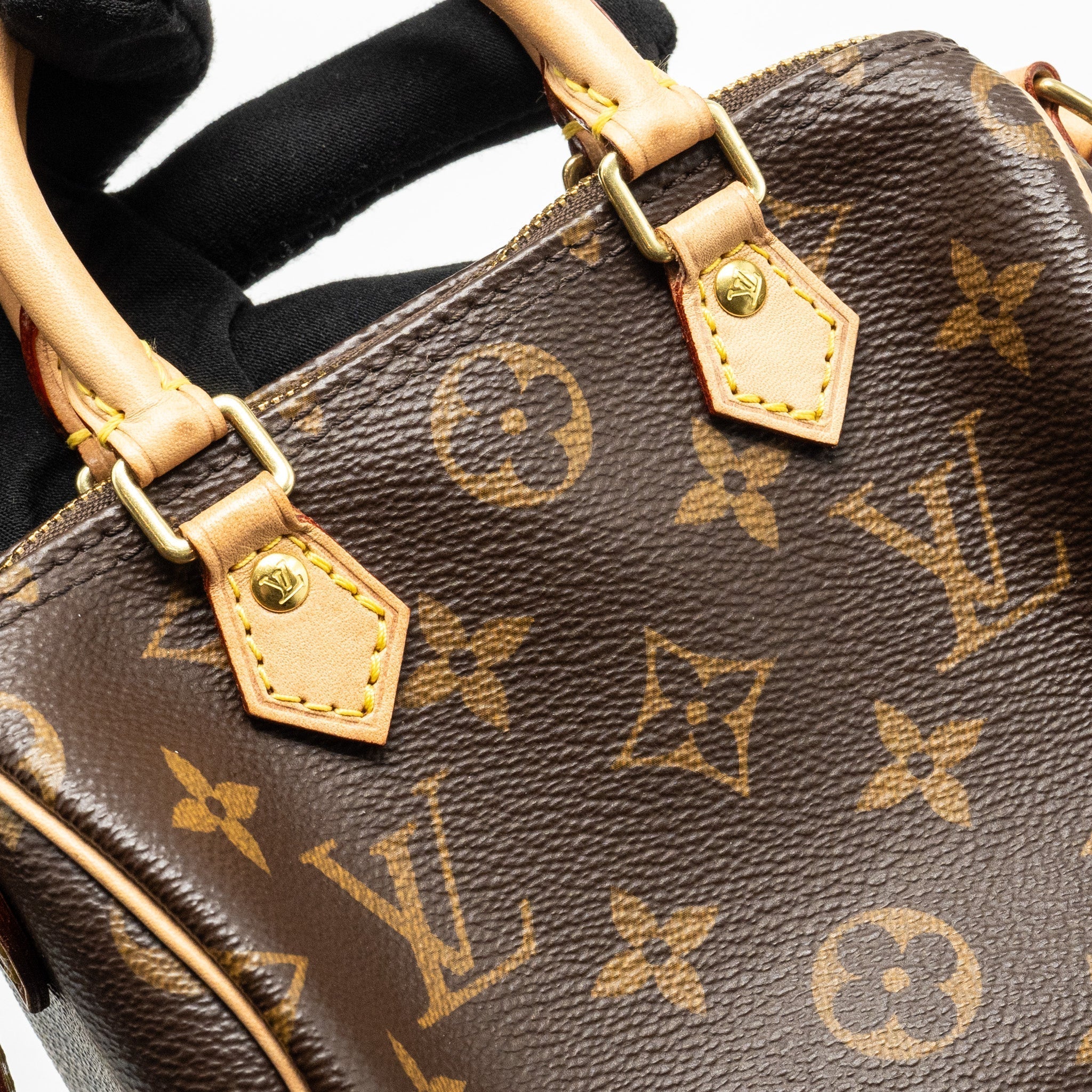 louis-vuitton-nano-speedy-monogram-canvas-ghw-old-version-2