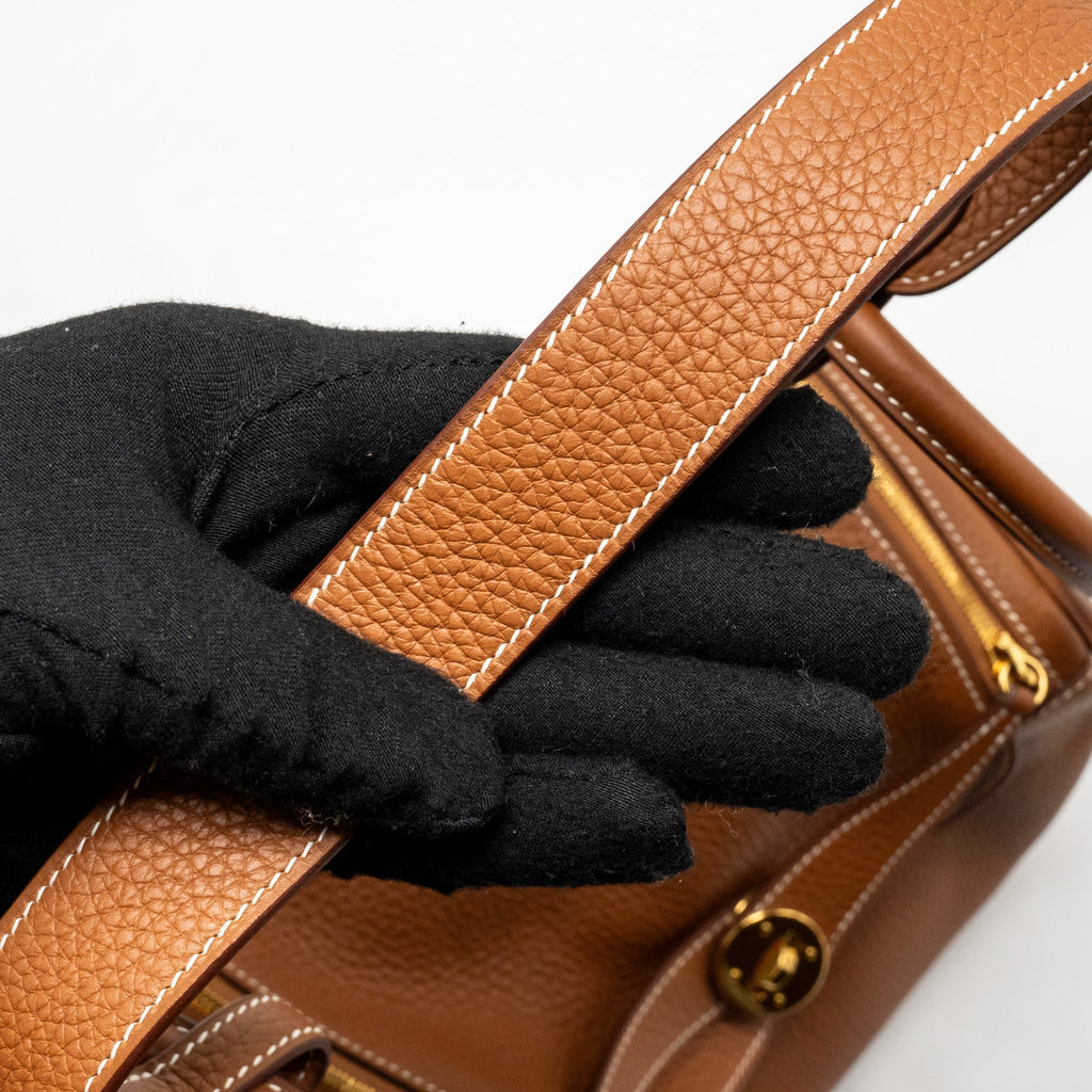 hermes-lindy-26-clemence-gold-ghw-stamp-d