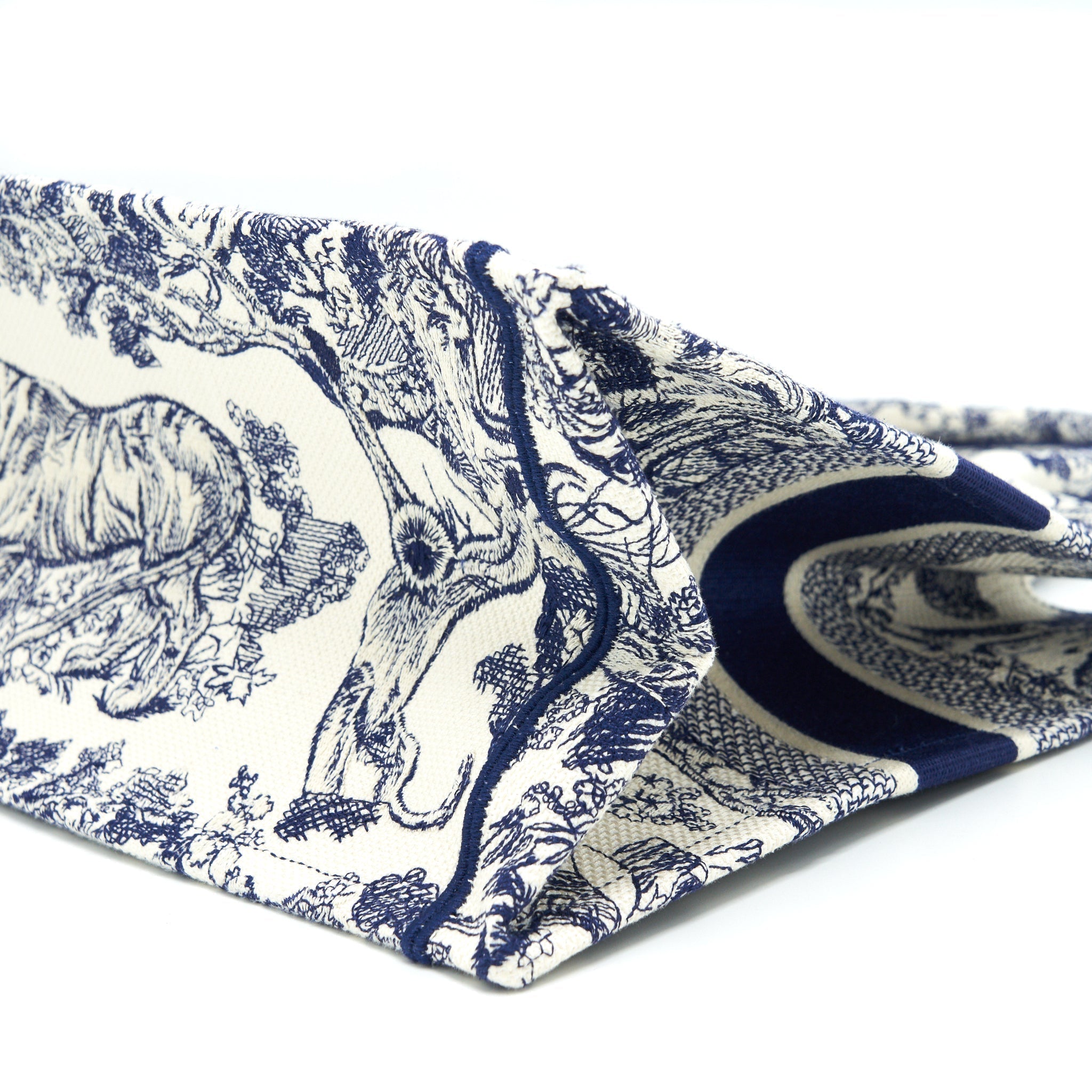 dior-small-book-tote-toile-de-jouy-navy