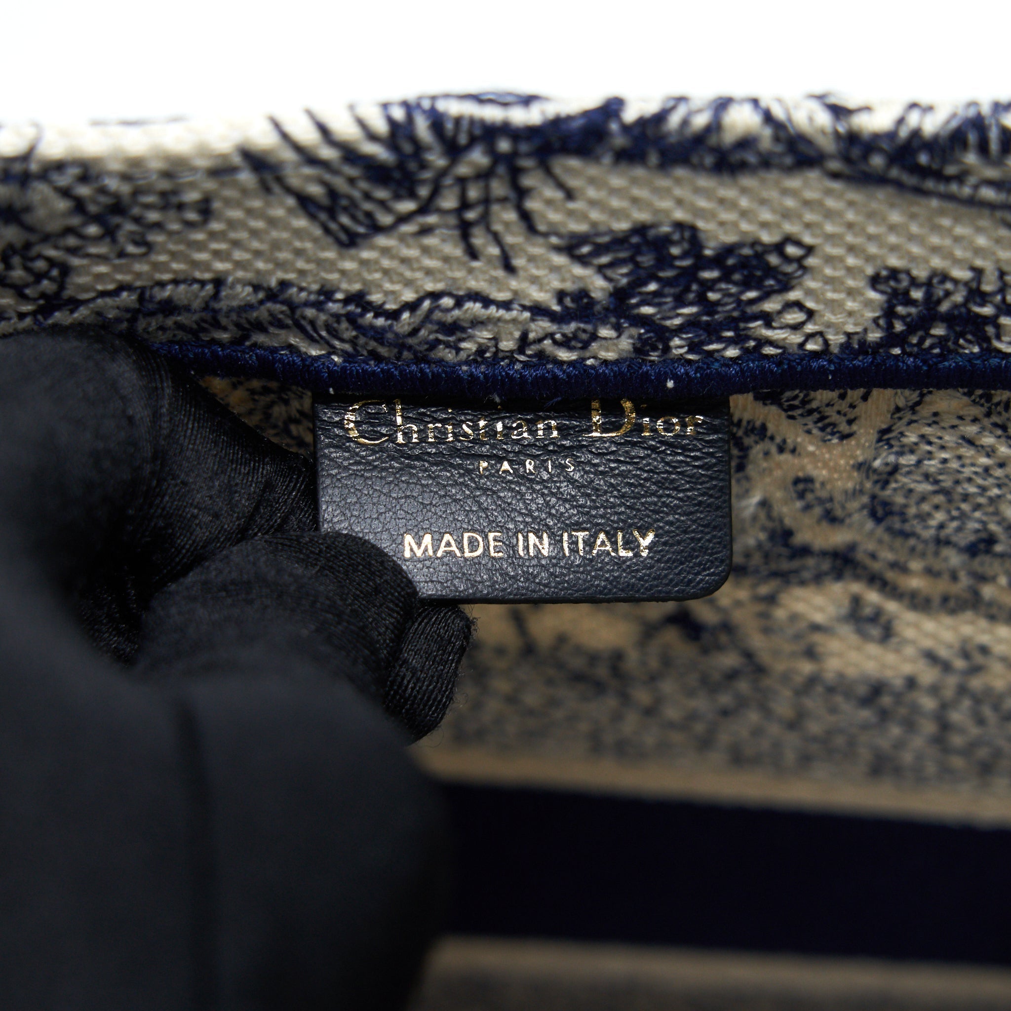 dior-small-book-tote-toile-de-jouy-navy