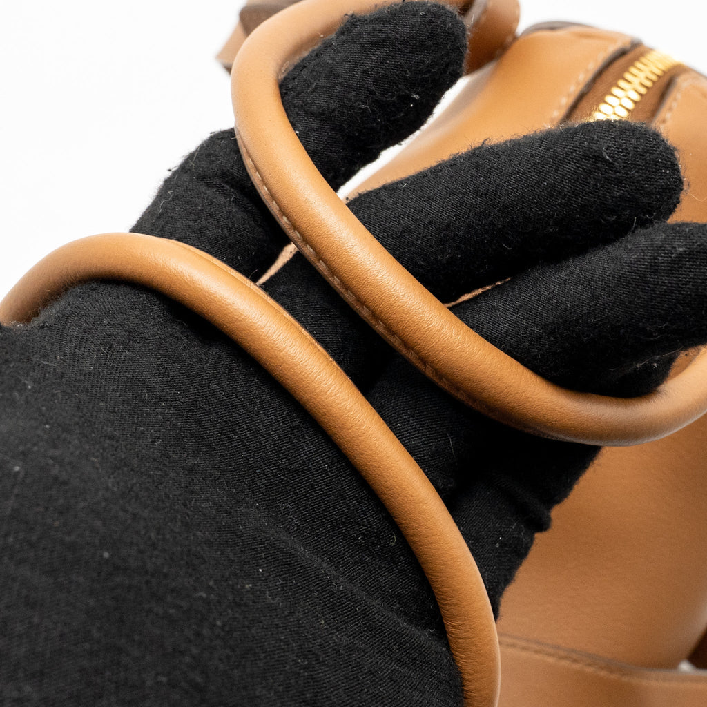 prada-darling-handbag-calfskin-caramel-ghw