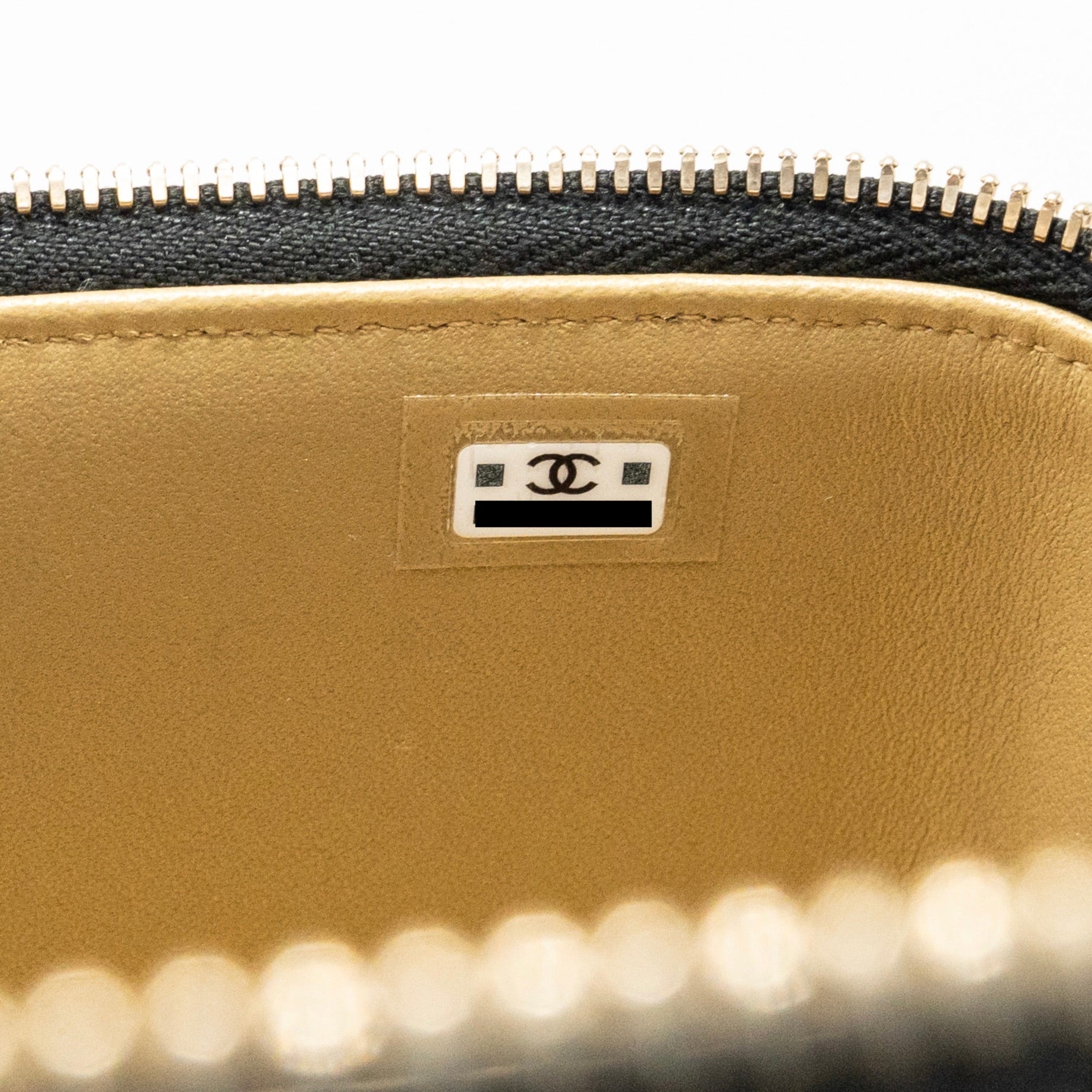 chanel-24a-long-vanity-case-with-cc-logo-adjustable-chain-lambskin-black-ghwmicrochip