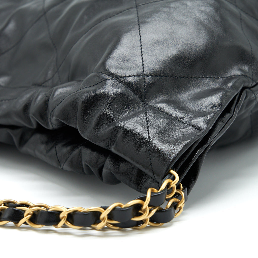 chanel-22-bag-shiny-calfskin-black-ghw