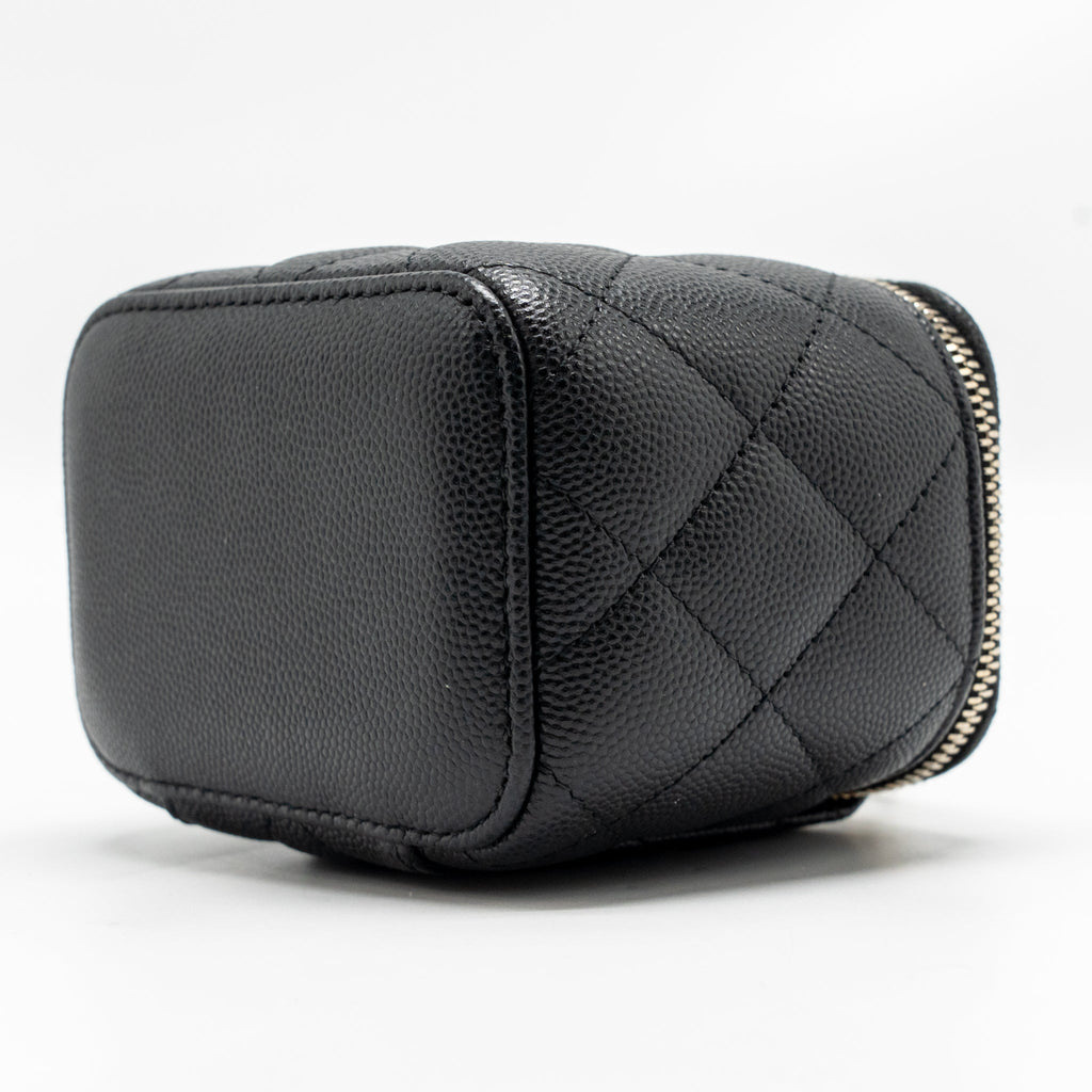 chanel-classic-small-vanity-with-chain-caviar-black-lghw