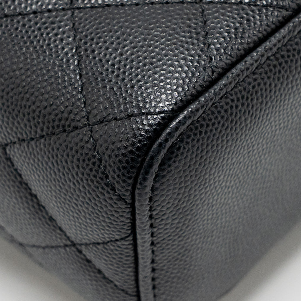 chanel-classic-small-vanity-with-chain-caviar-black-lghw