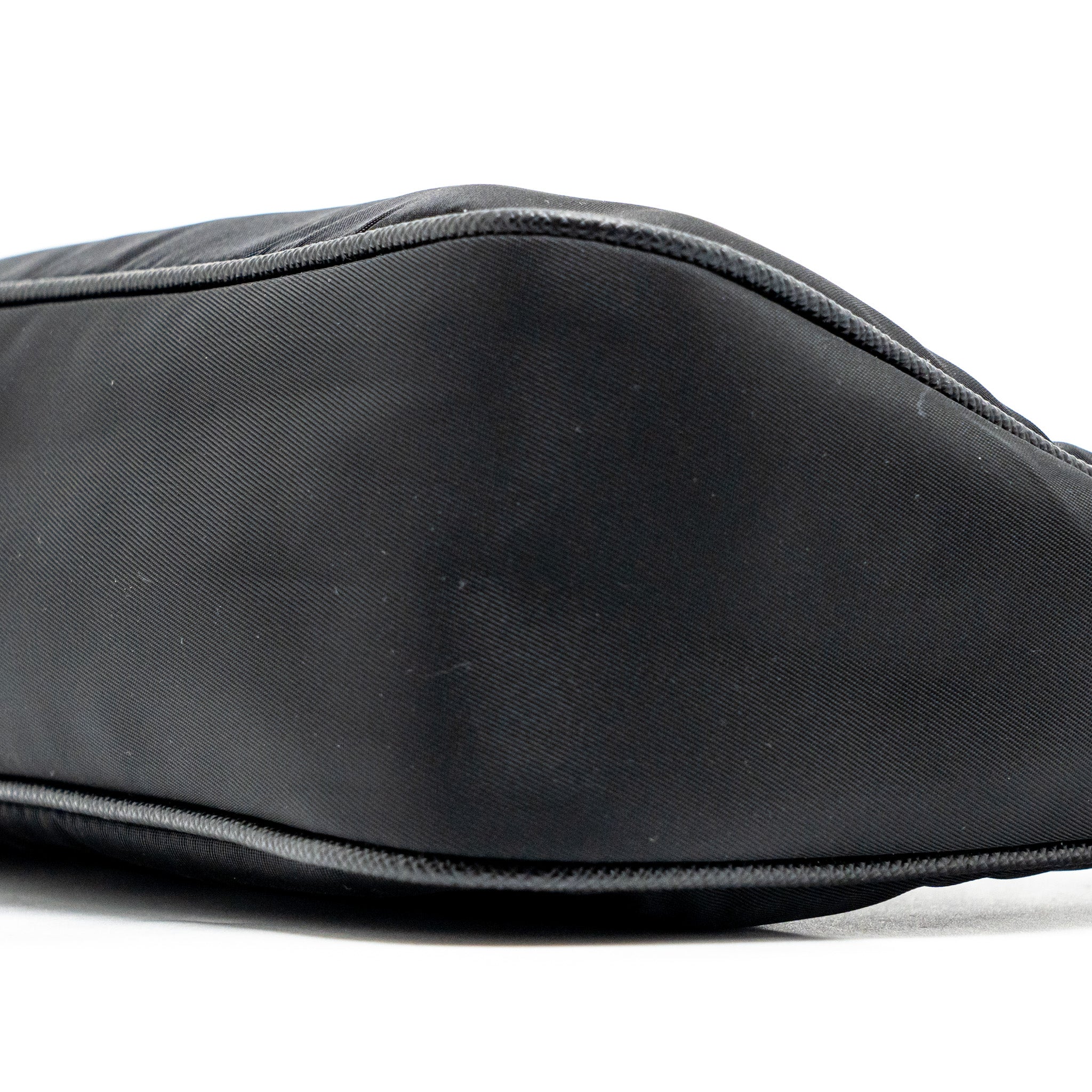 prada-reedition-2005-re-nylon-black-shw-1